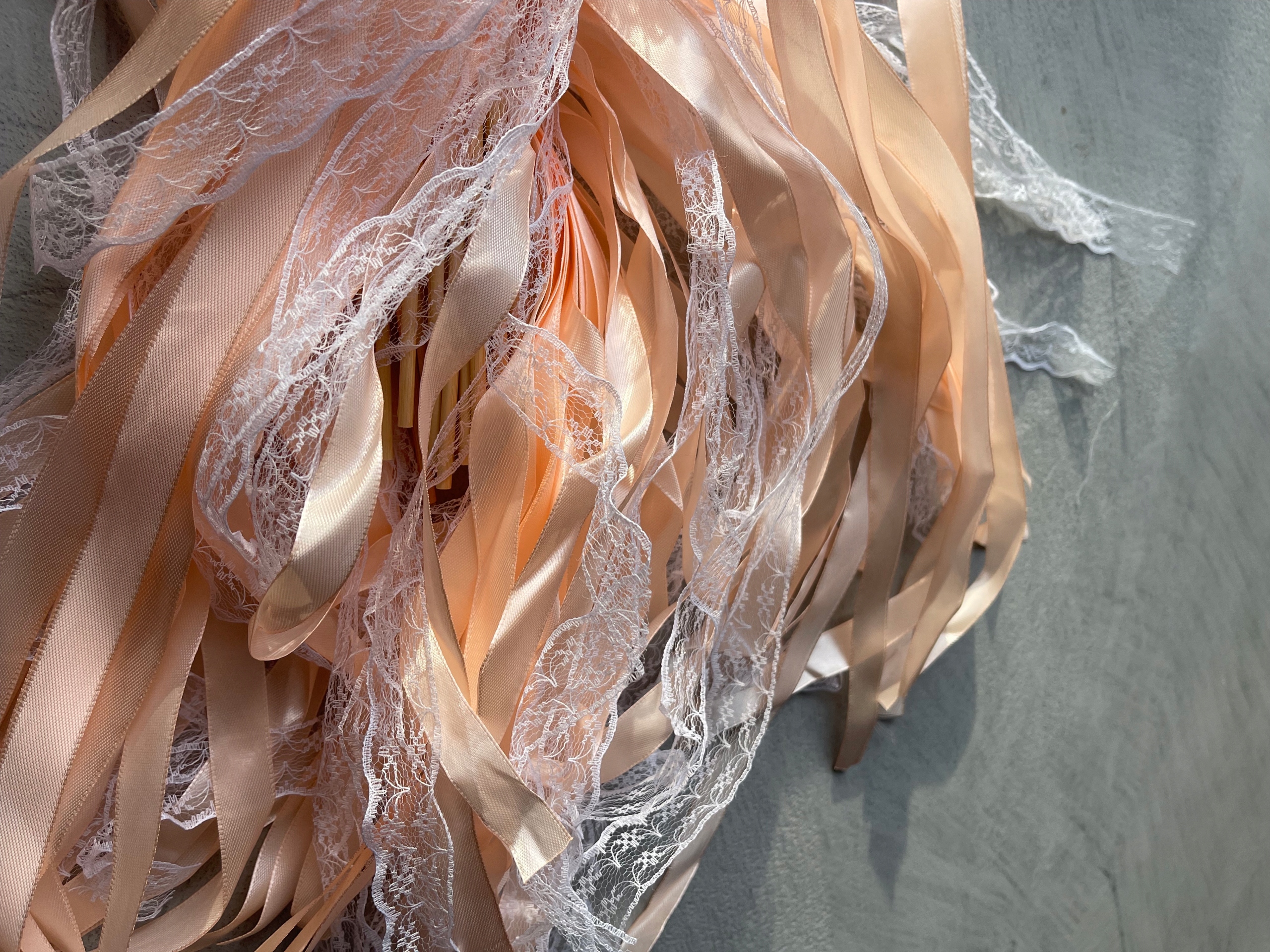 Różdżka weselna na urodziny pałeczka z dzwonkiem 32 szt Nazwa różdżka