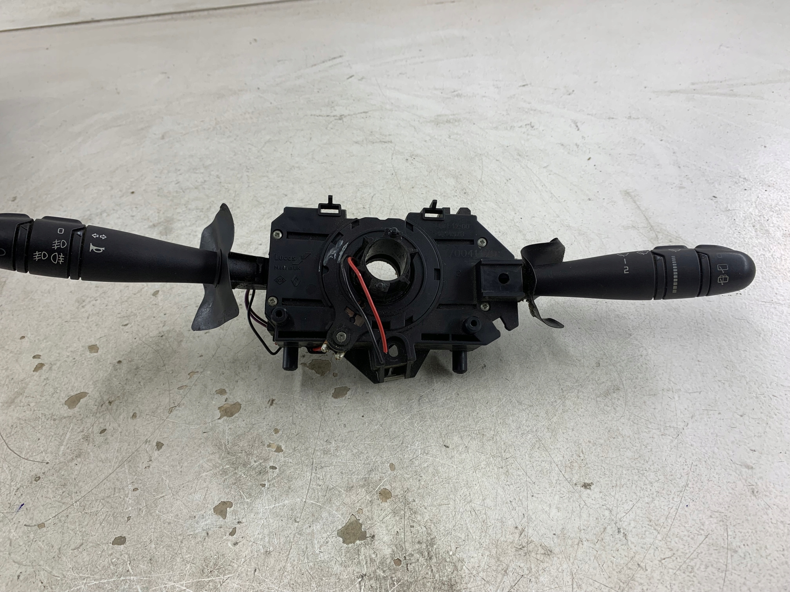 RENAULT LAGUNA e DEVIO LUCI TERGICRISTALLO TERGI 7700411792