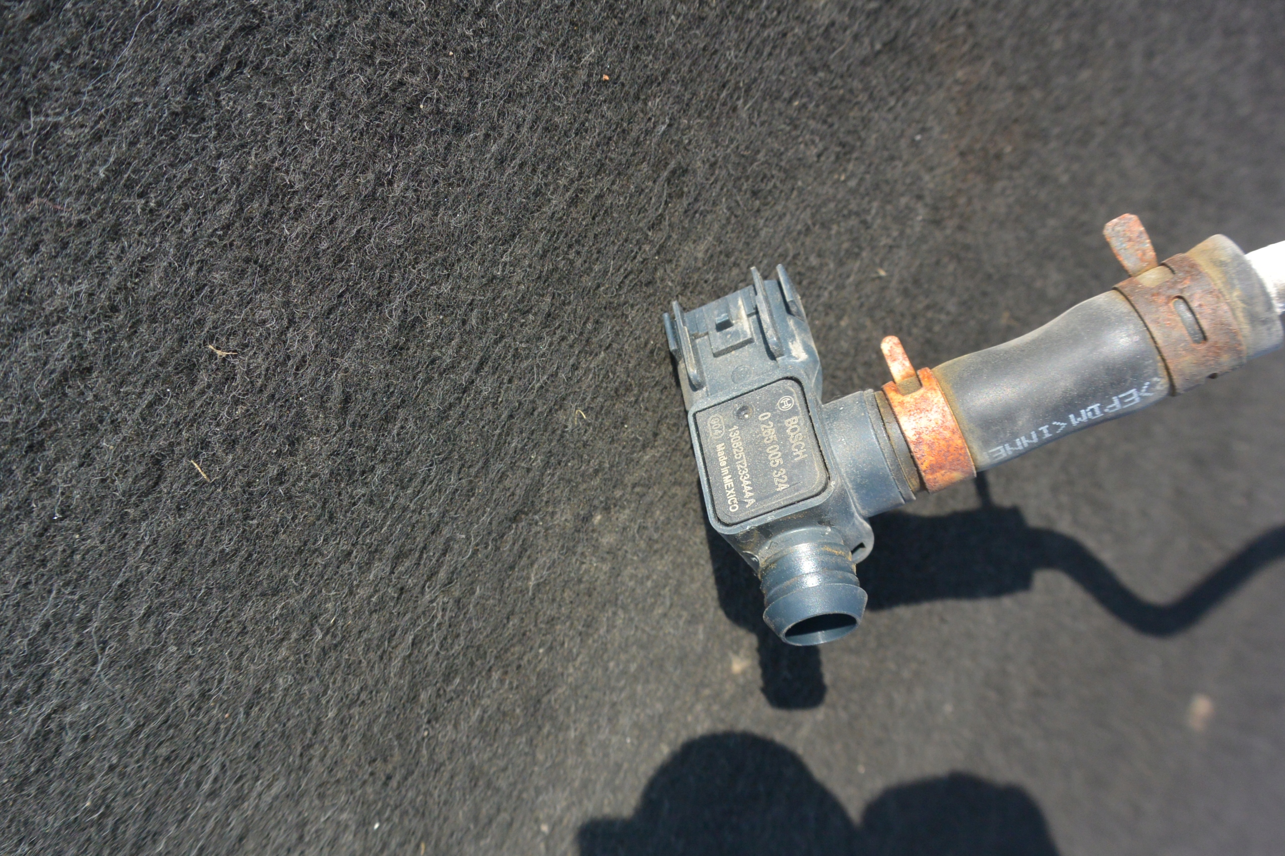 SCHLAUCH SENSOR UNTERDRUCK TESLA MODEL S EU