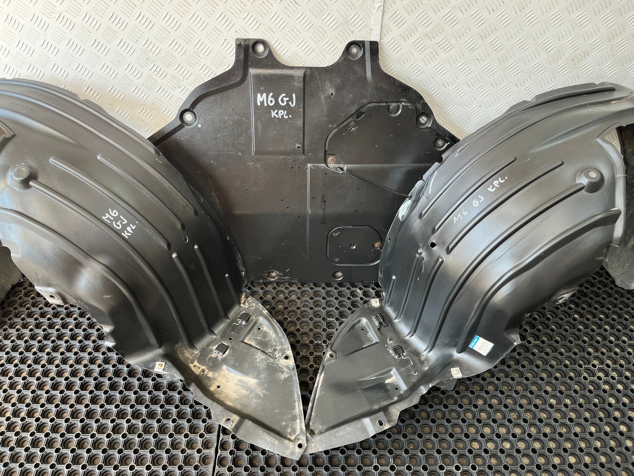 MAZDA 6 GJ 12-17 mudguard front right + left + cover cover running board KPL