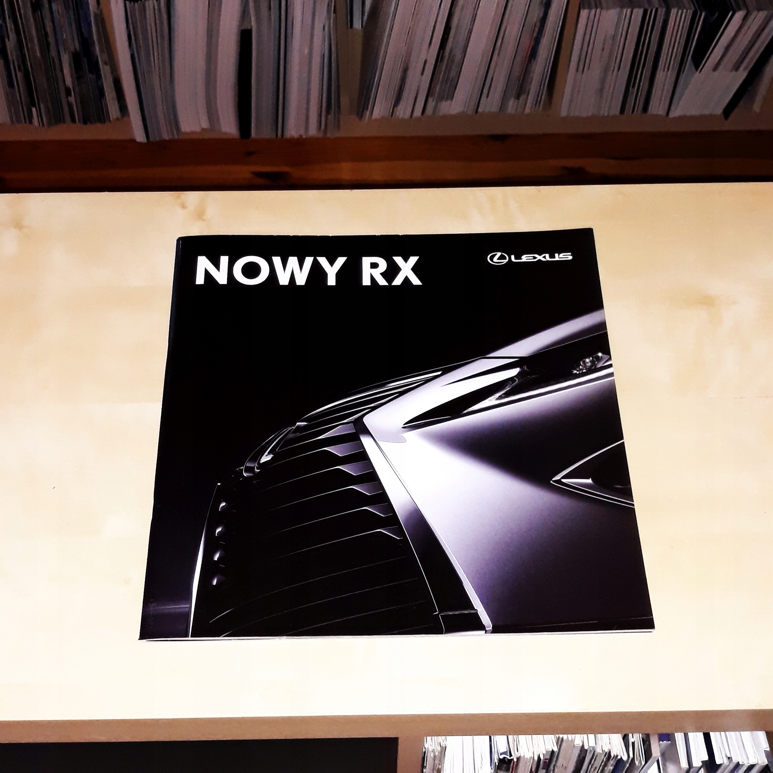 Lexus RX piekne wydanie j polski DUZY format