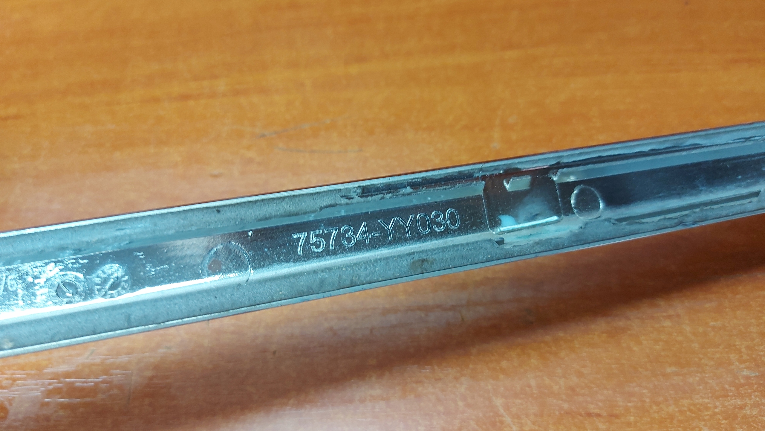 moulding door left left front front TOYOTA COROLLA E21 19