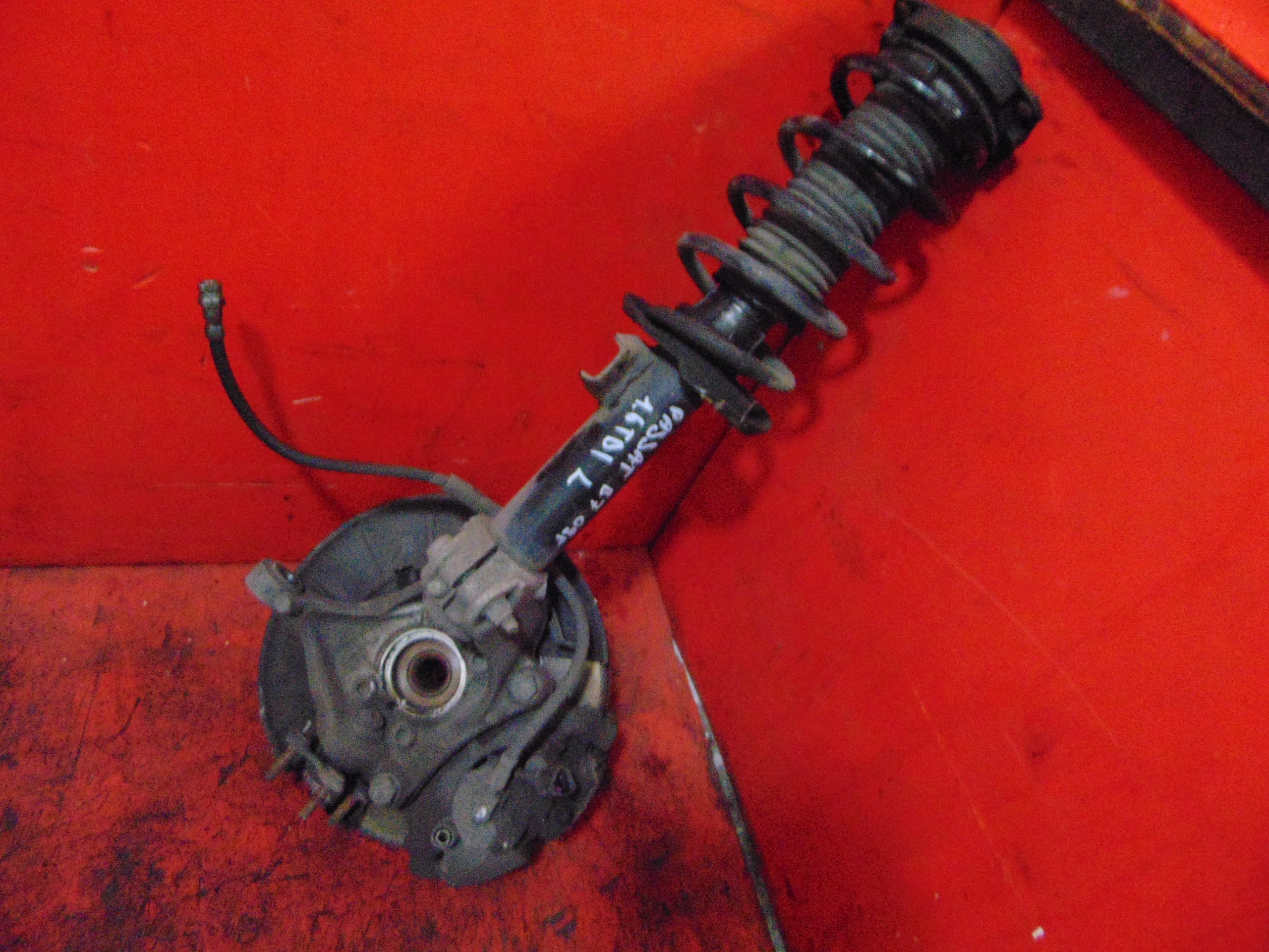 PASSAT B7 3C 1.6 TDI swing shock absorber left