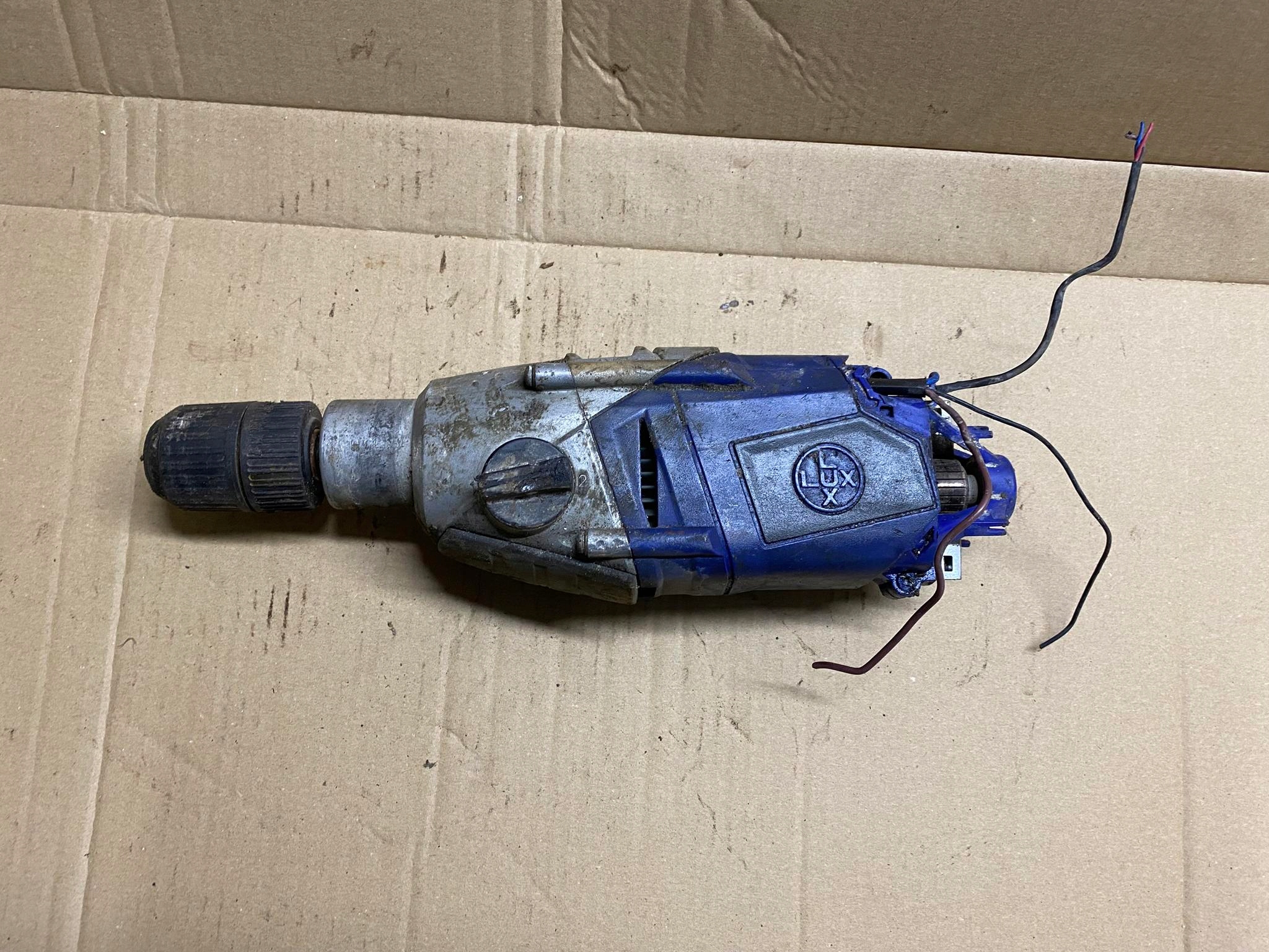 WIERTARKA UDAROWA LUX SBM-1050 Marka Lux Tools