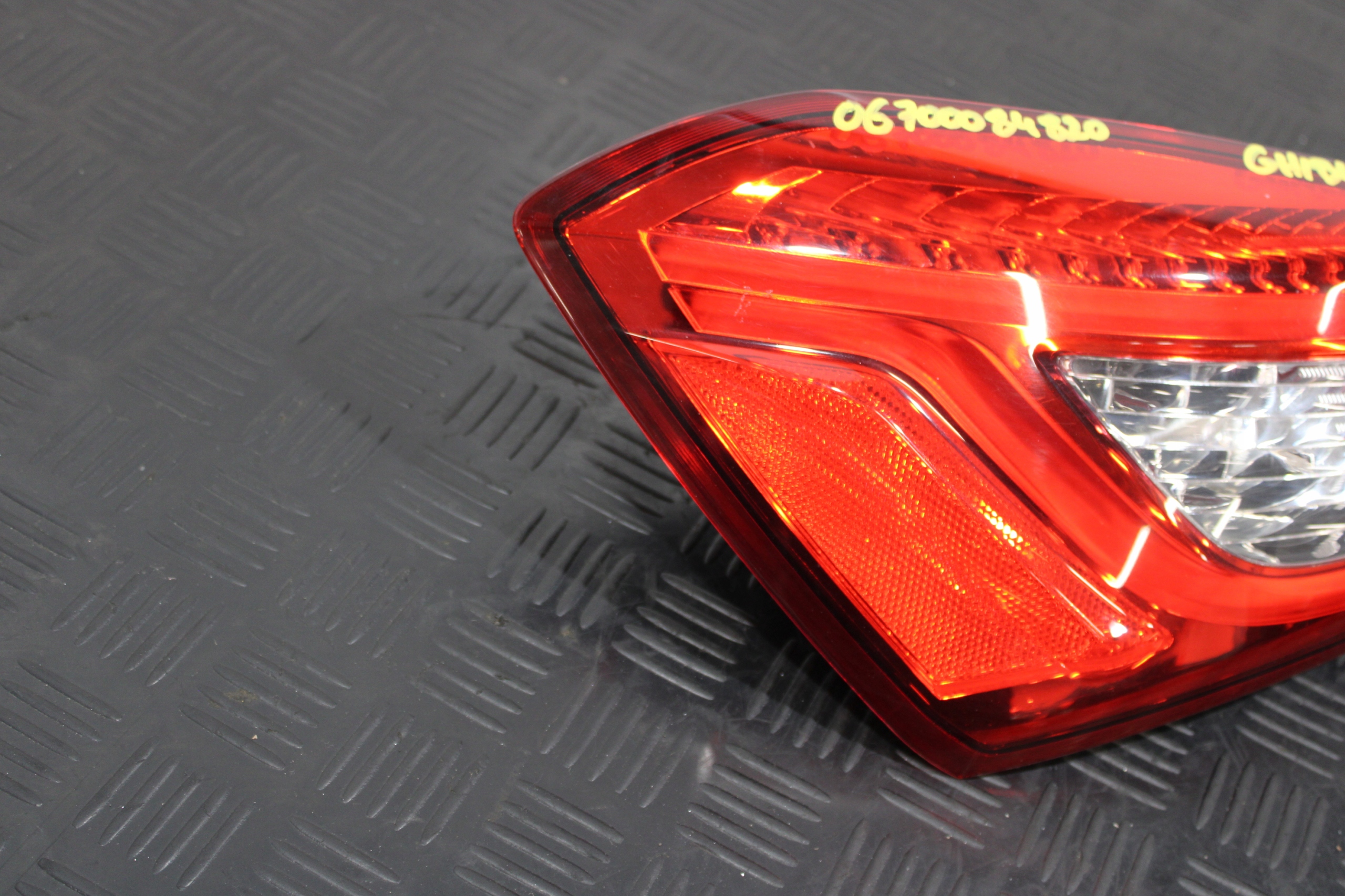 light left rear part 06700084820 MASERATI GHIBLI M157