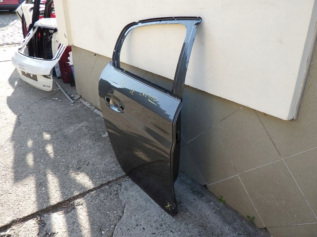 PEUGEOT 208 II 19- door right rear.