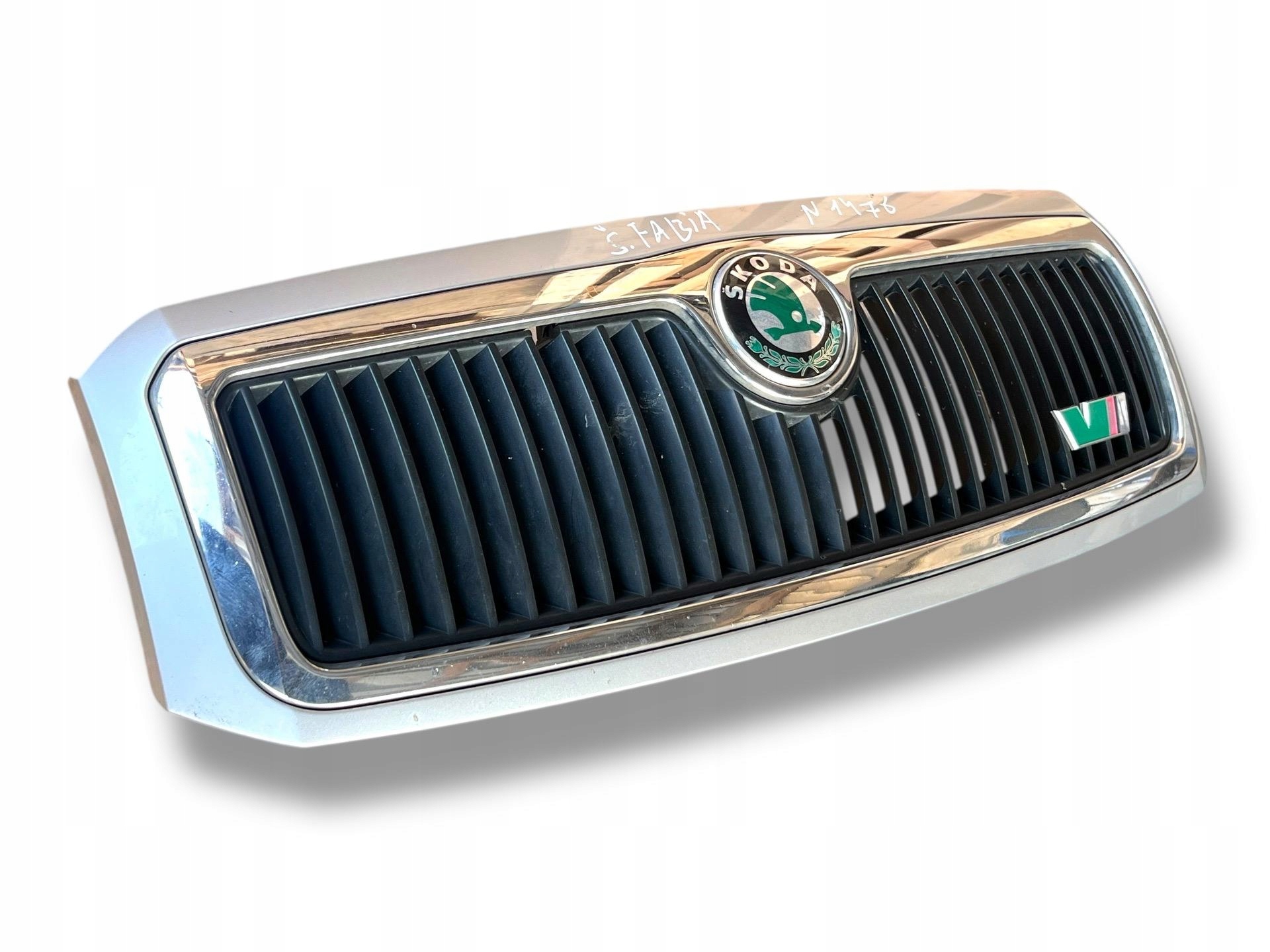 grille radiator Skoda Fabia facelift 2004 6Y0853668B