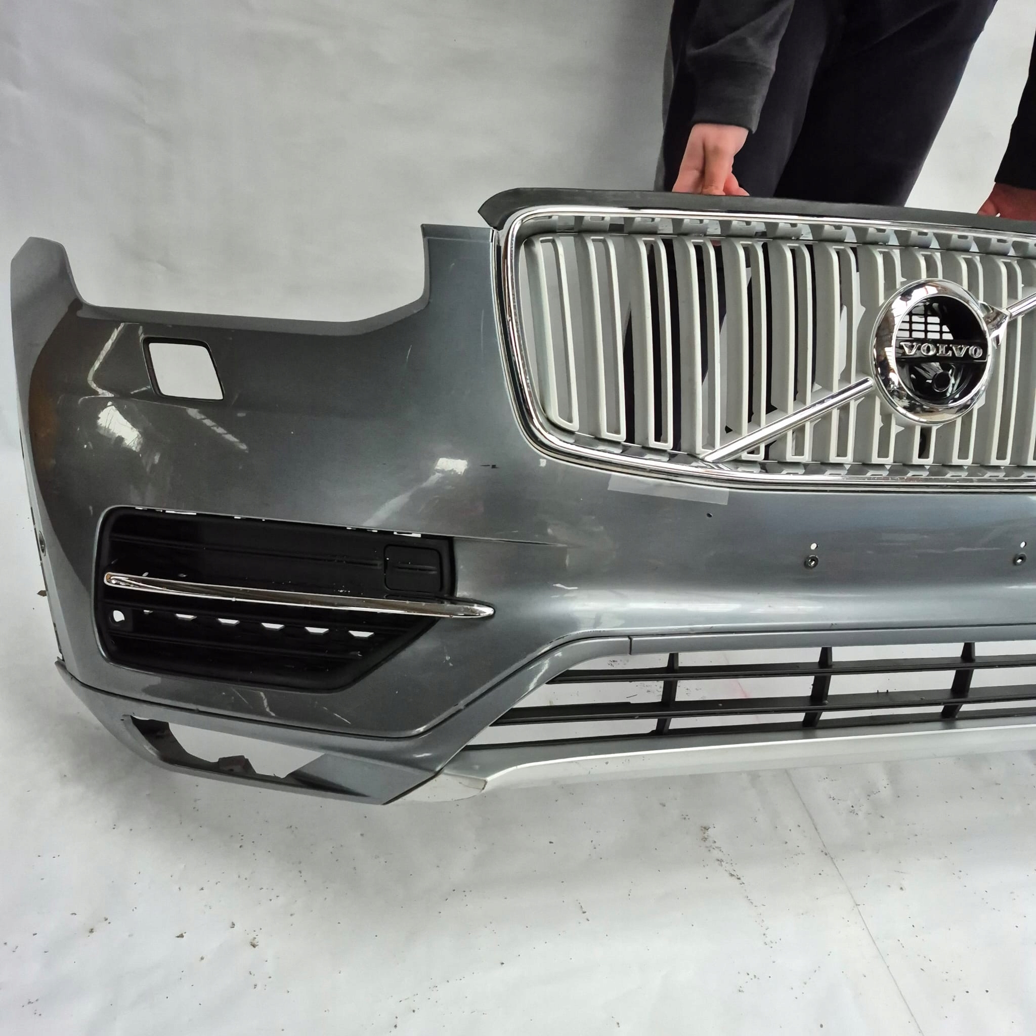 VOLVO XC90 II 15- bumper front front grill SPR PDC