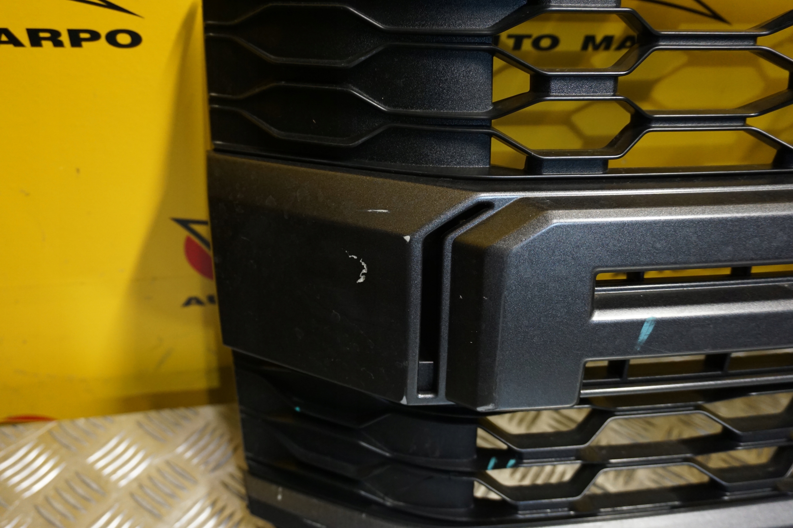 FORD F F150 RAPTOR 2021 - 2023 Atrapa Przód Grill ML3V 8200 Wersja Amerykańska