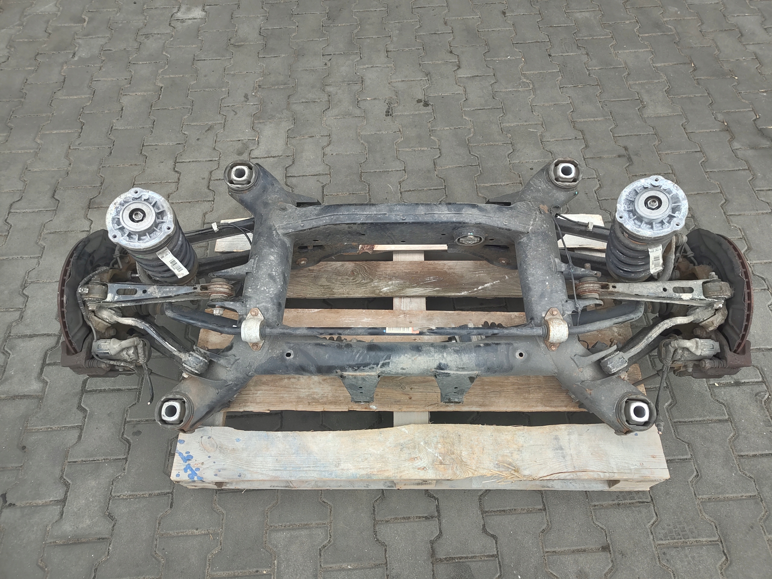 BMW X3 F25 Achsträger heck 2.0D N47