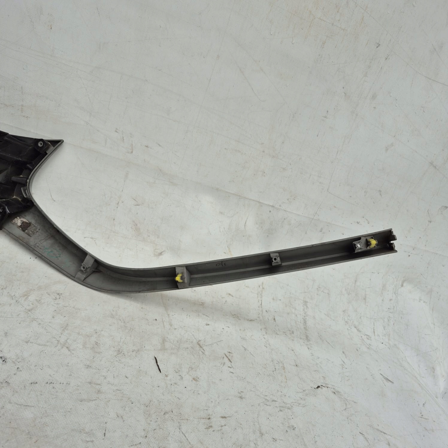MAZDA 3 IV BP 19- CHROM left moulding GRILLA left