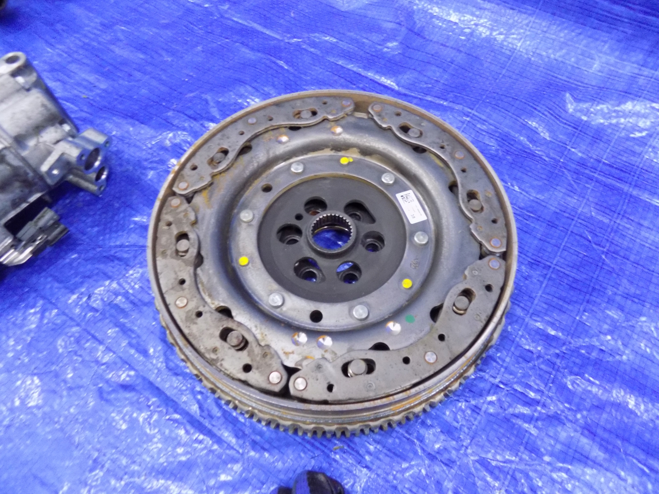 123106947R - Маховик автомат JUKE F16 20R 1,0 DIG-T