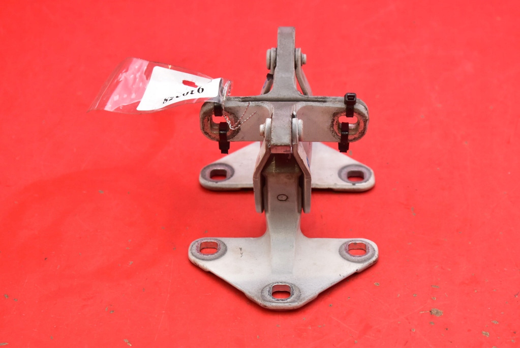 hinge hinges BURTY rear part 14187910 BMW X5 E70 06-10