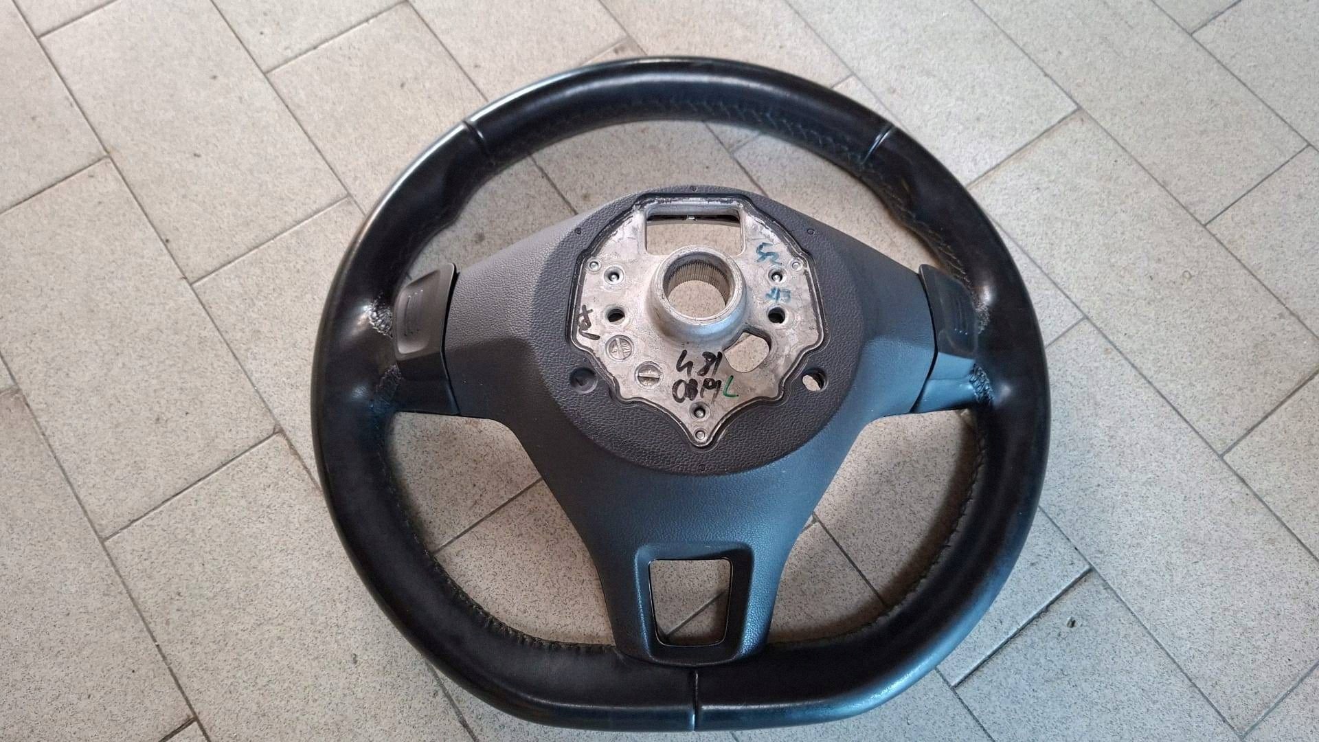 volant Volkswagen Touran III 5TA419091S