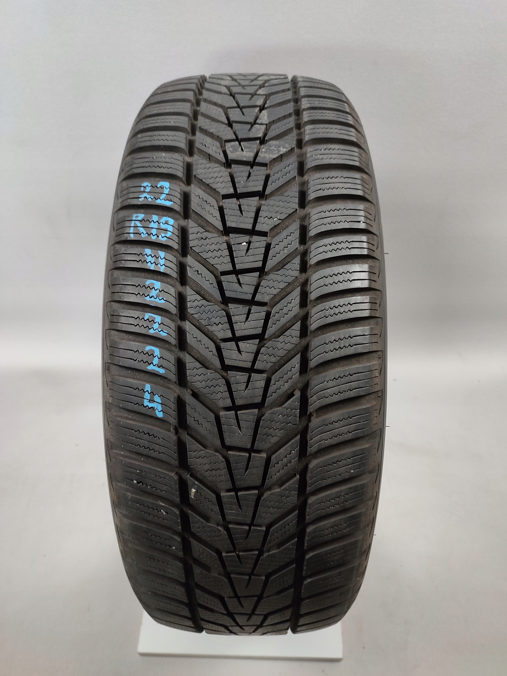 HANKOOK ЗИМА І CEPT EVO 3 ЗИМА 235/50/19 V XL