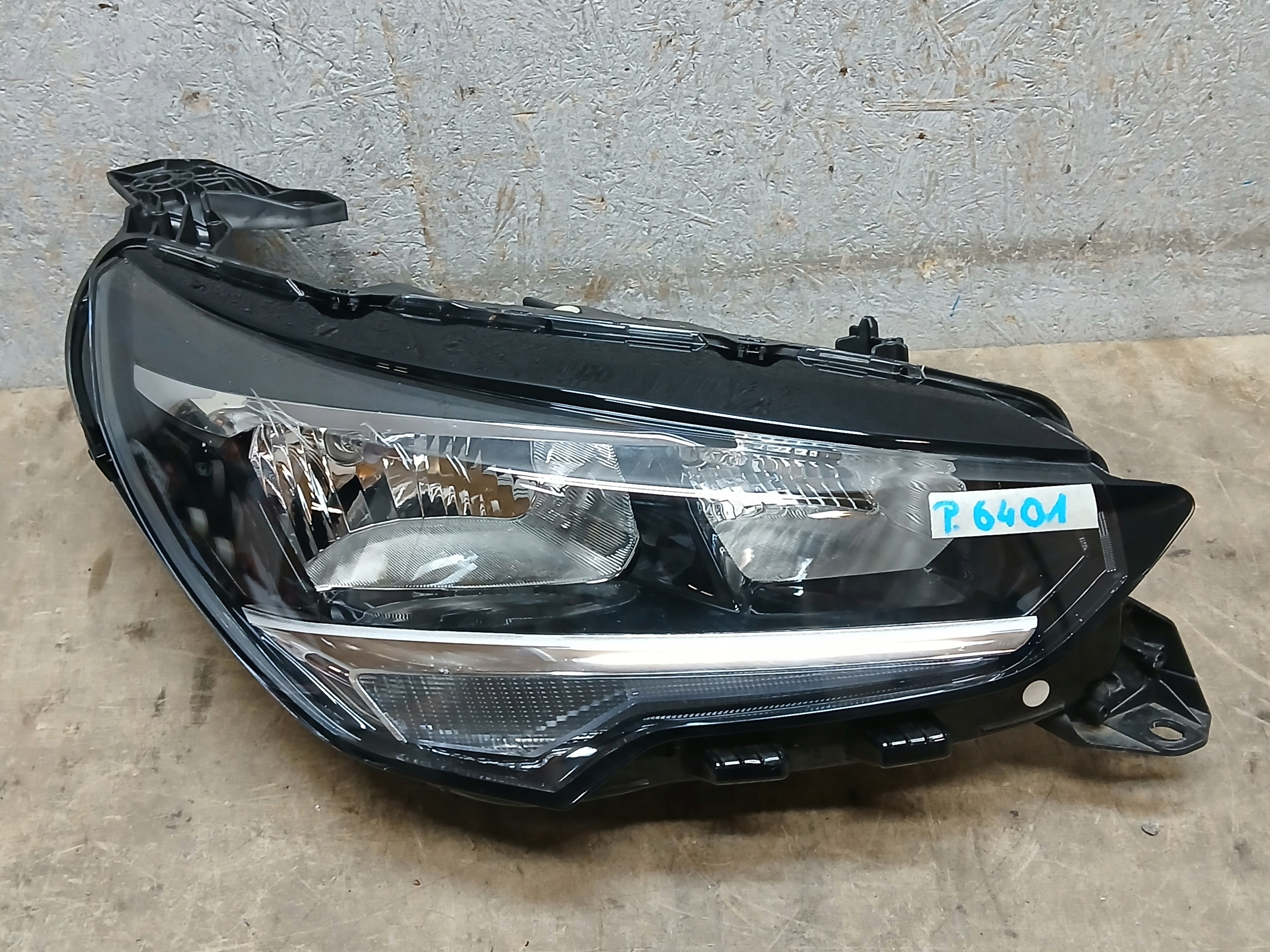 light front right OPEL CORSA F 9829465380