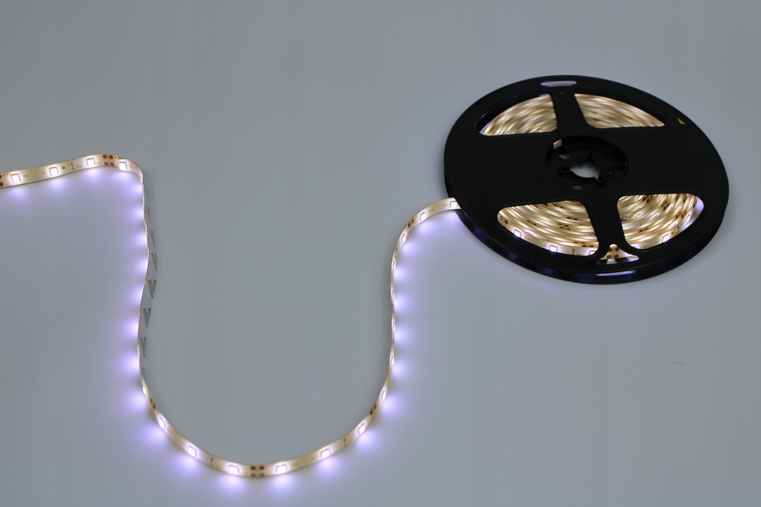 Wodoszczelna taśma LED biała zimna 5 metrów zestaw