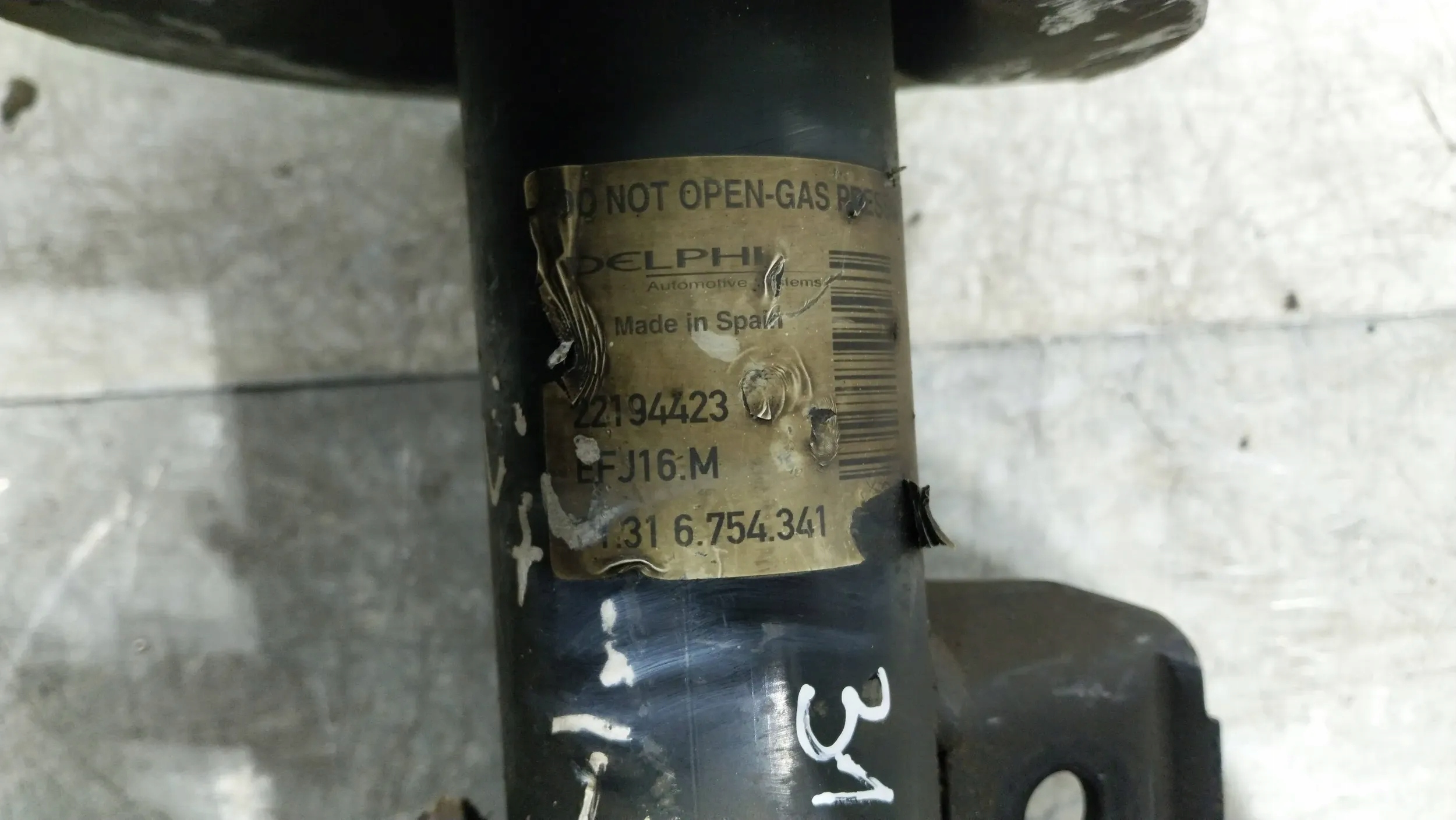shock absorber front left 6754341 BMW X5 E53