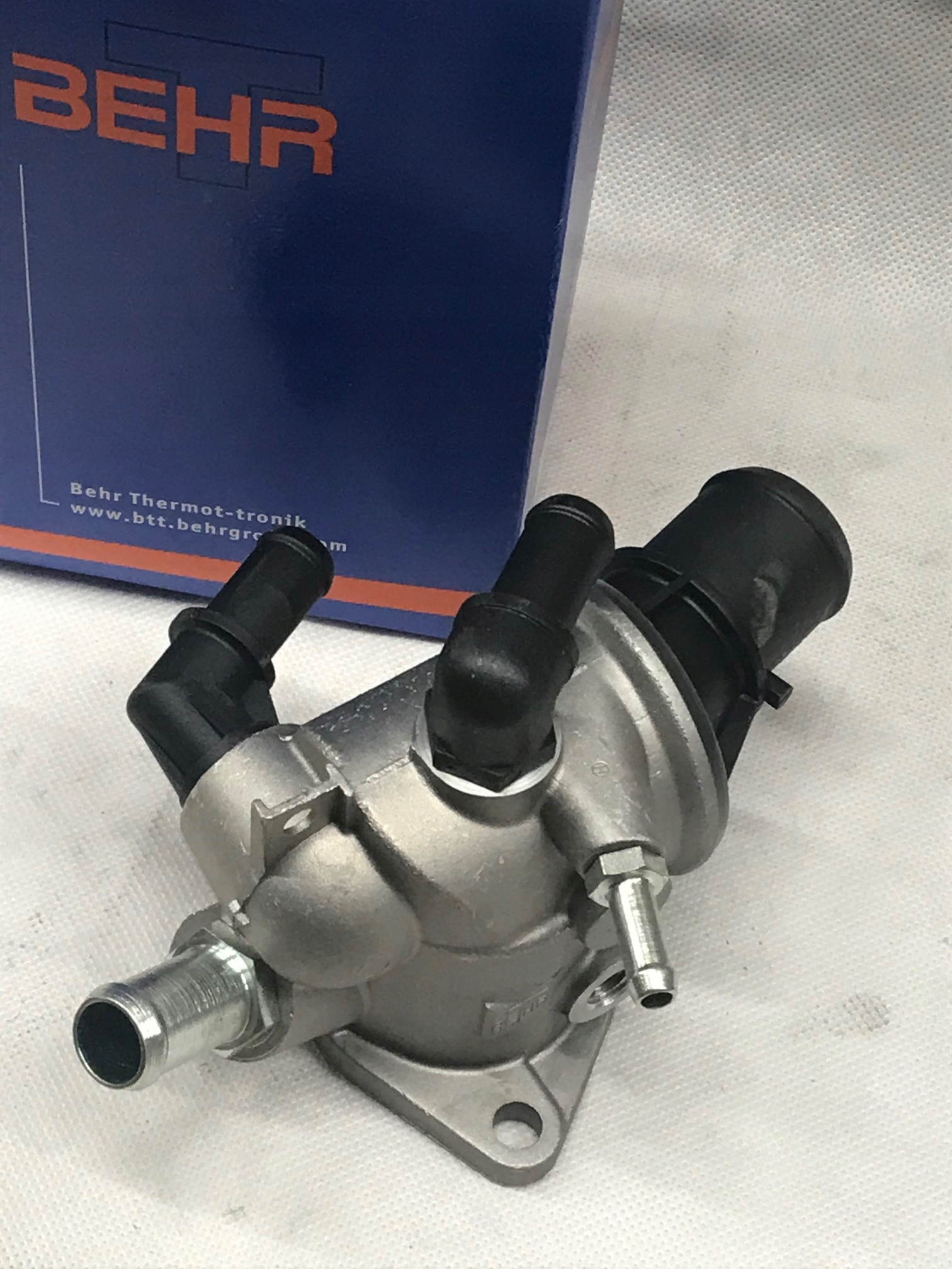 Termostat Alfa Romeo TI11083 nowy BEHR jakość OE