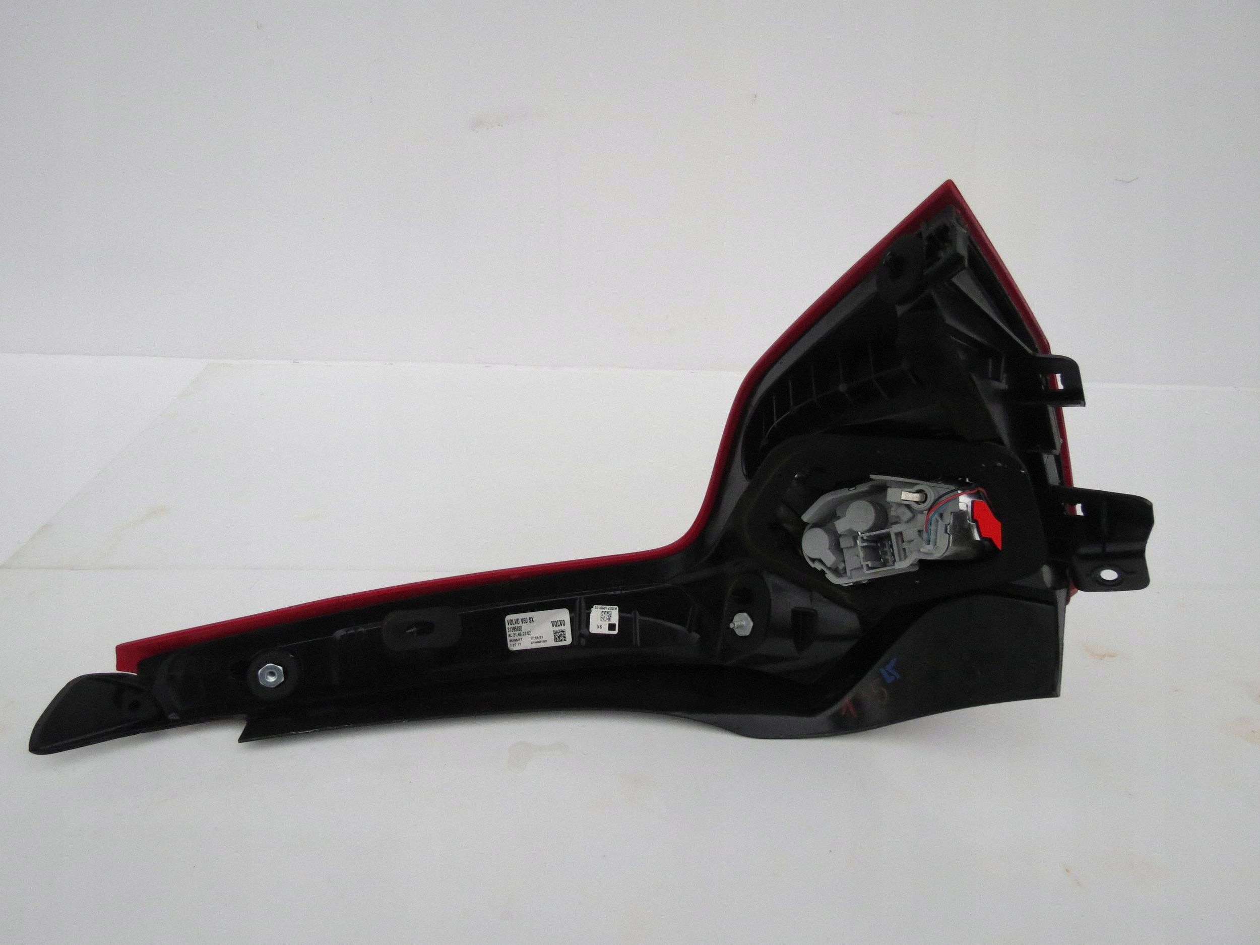 light left rear part VOLVO V60 31395928