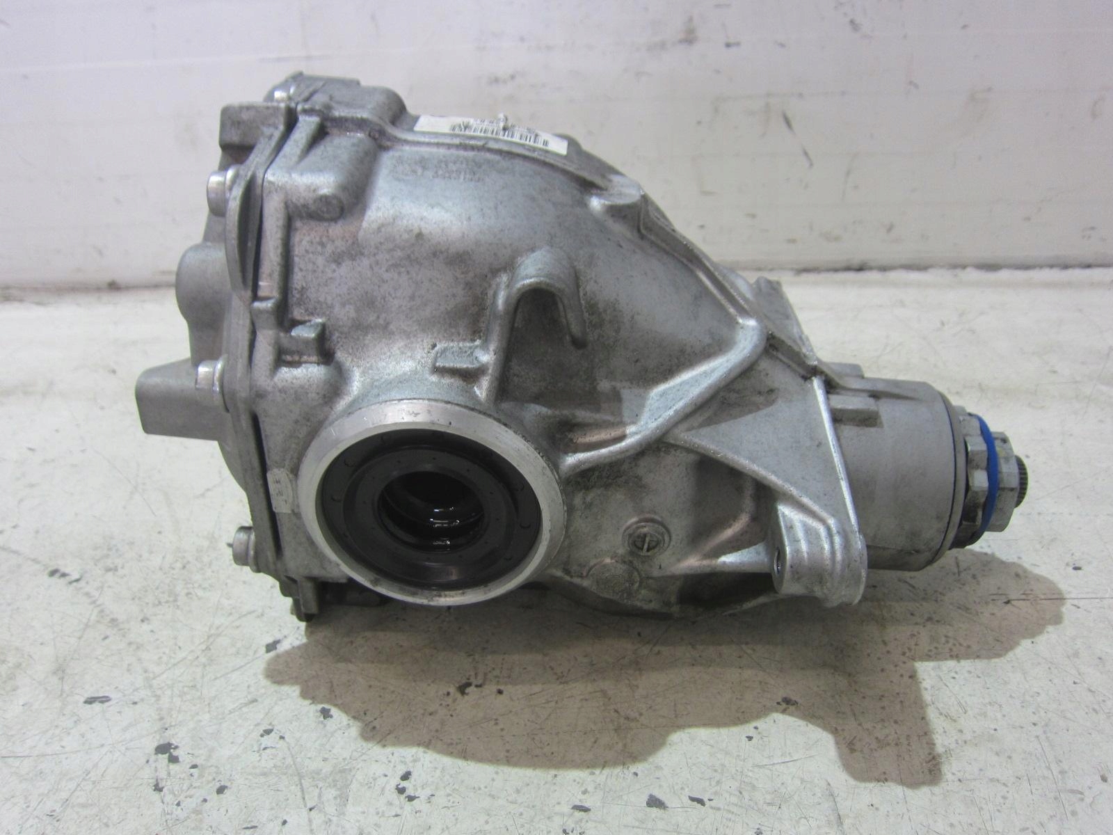 BMW X3 G01 G02 X4 differenciál hátsó differenciál differenciál 3.38 8686219 33108643134