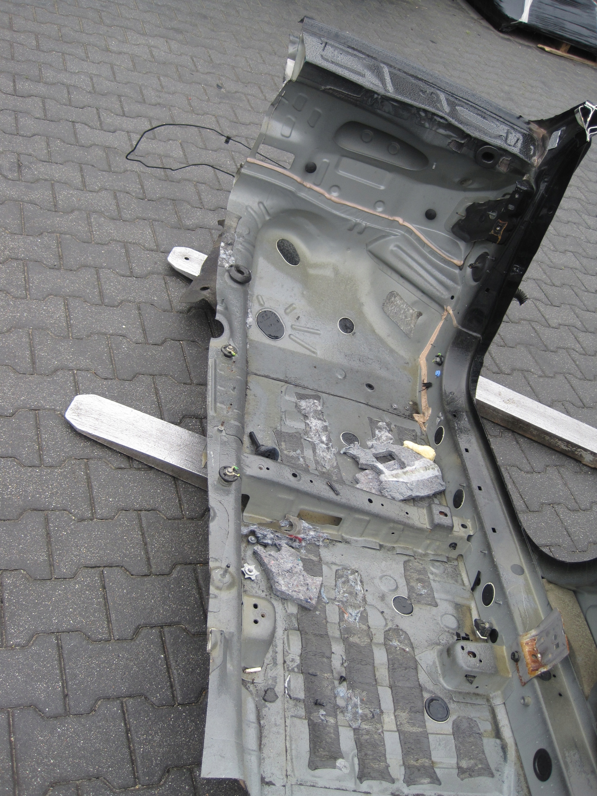 Quarto LONGHERONE Destro Anteriore PEUGEOT 2008 e