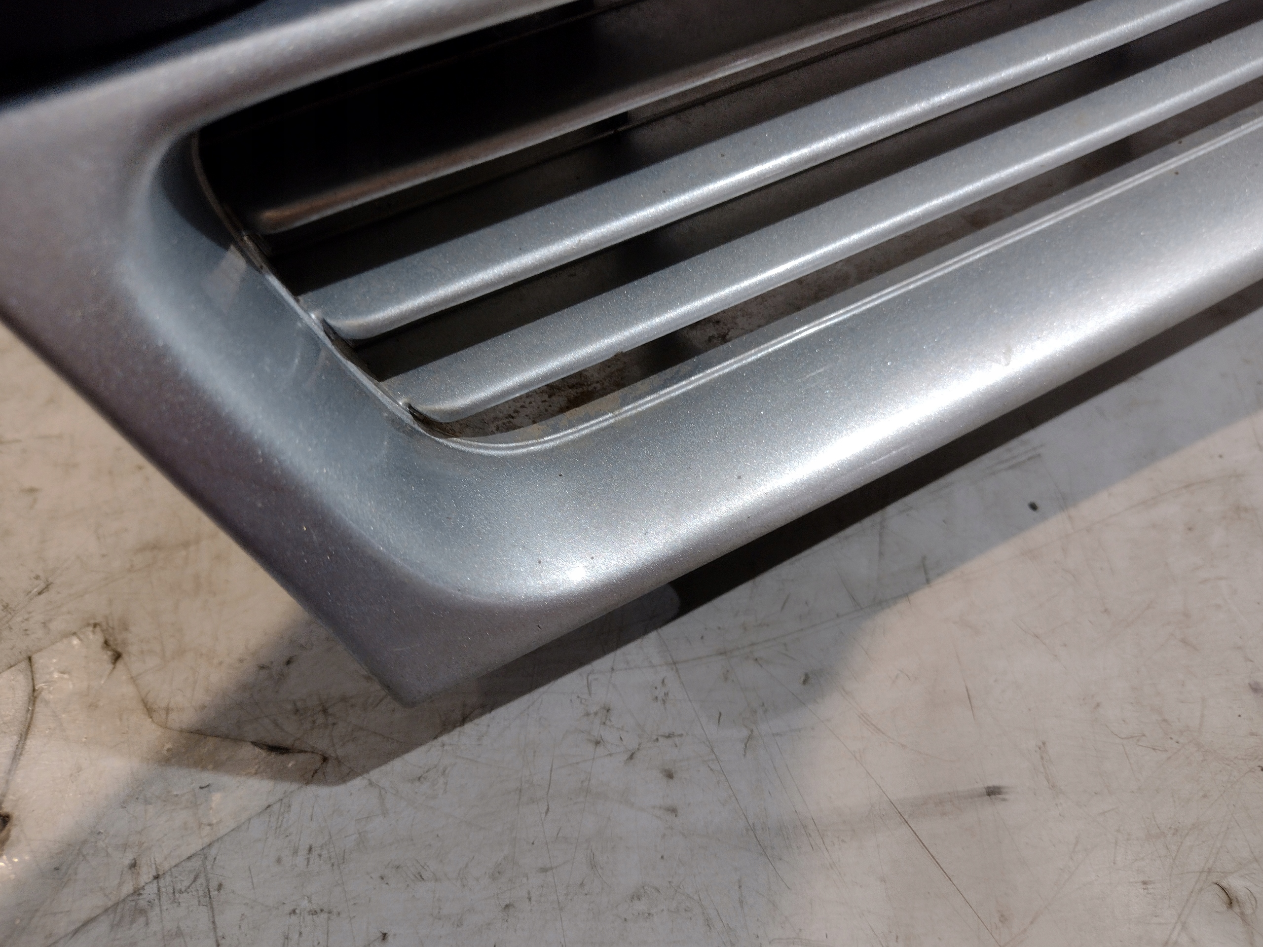 grill grille radiator Nissan Sunny N14