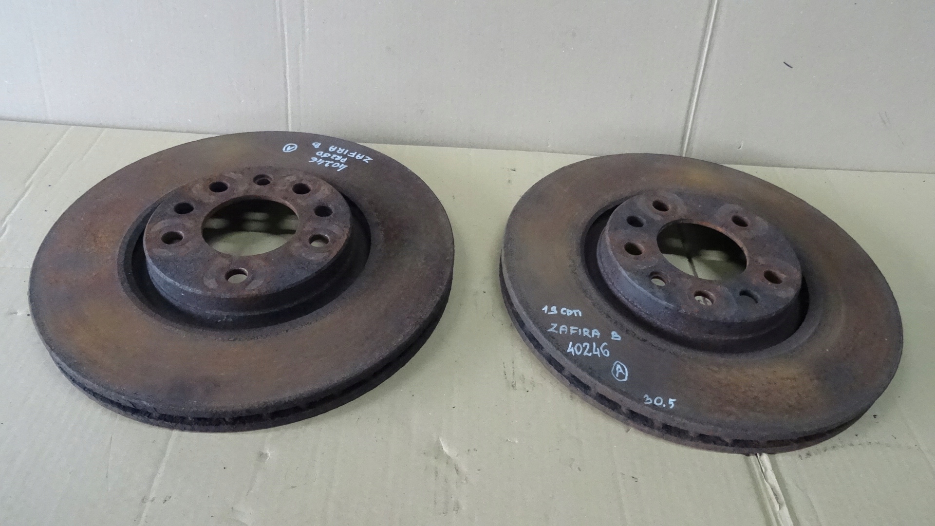 ZAFIRA B 1.9 CDTI TARCZE HAMULCOWE PRZÓD 305MM