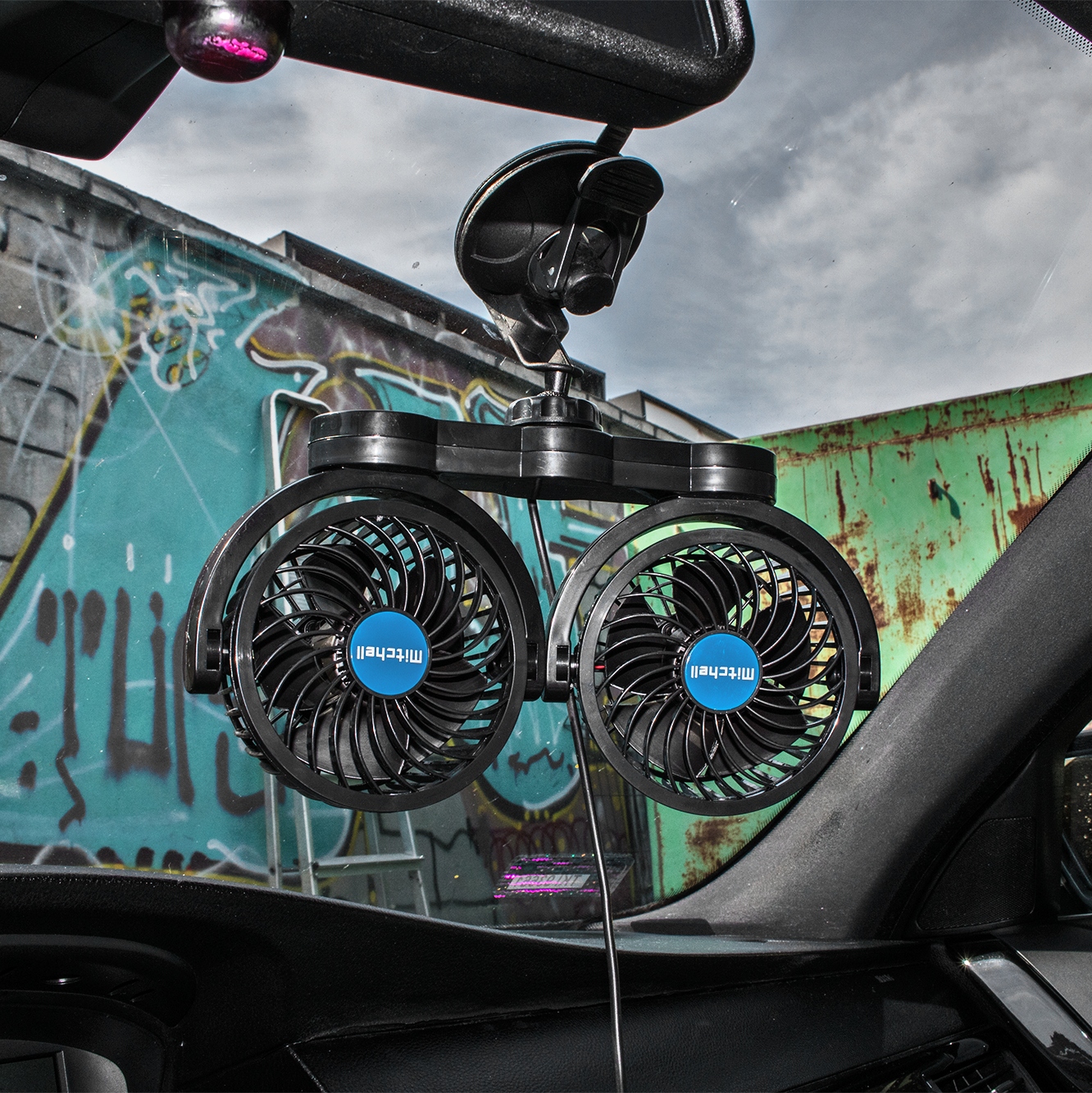 WIATRAK WENTYLATOR TURBO X2 SAMOCHODOWY OBROTOWY 12V PRZYSSAWKA Stan opakowania oryginalne