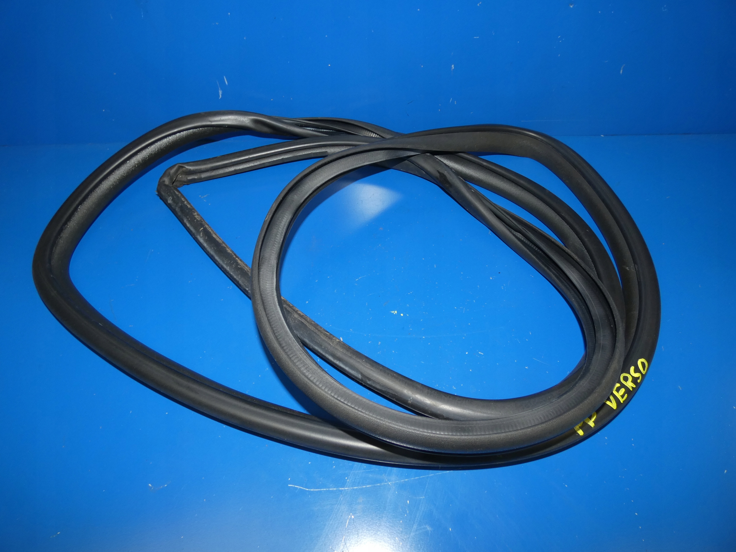 TOYOTA VERSO 09- gasket door right front right