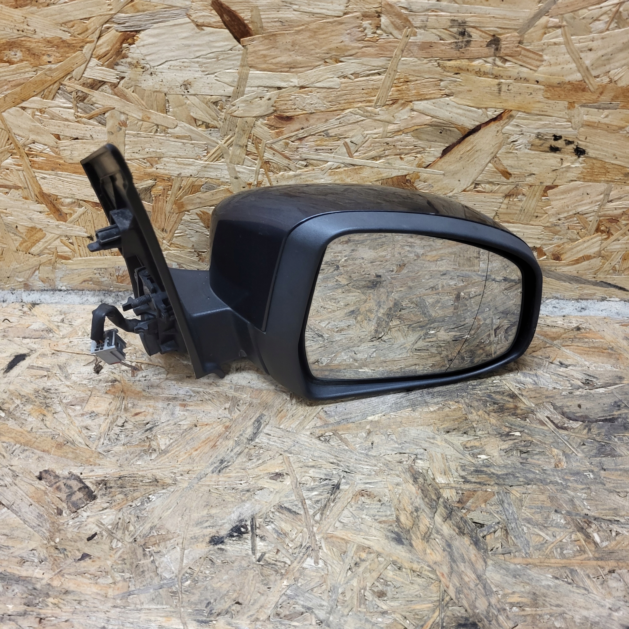 FORD FOCUS MK2 08-11R LIFT mirror right 6 vertical SZARE H4