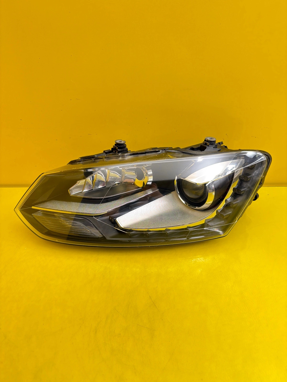 light left VW Polo V 5 Xenon 6R1 6R1941031D 2009-2014