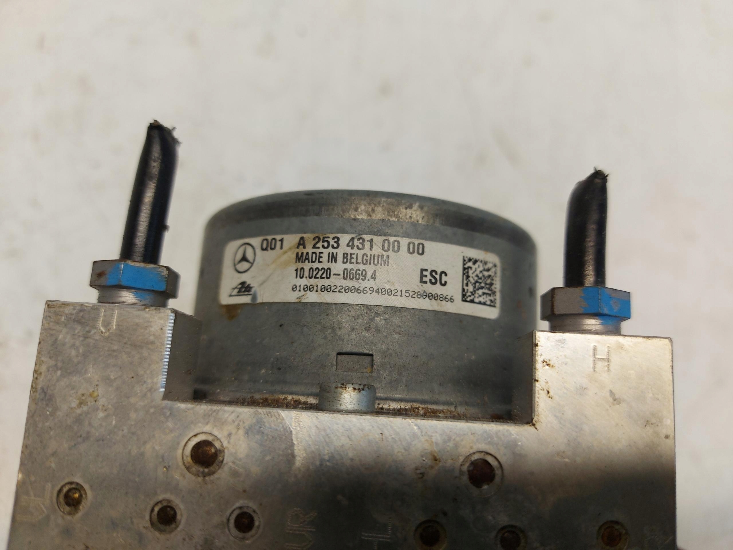 MERCEDES W205 pump control unit ABS A2539011400