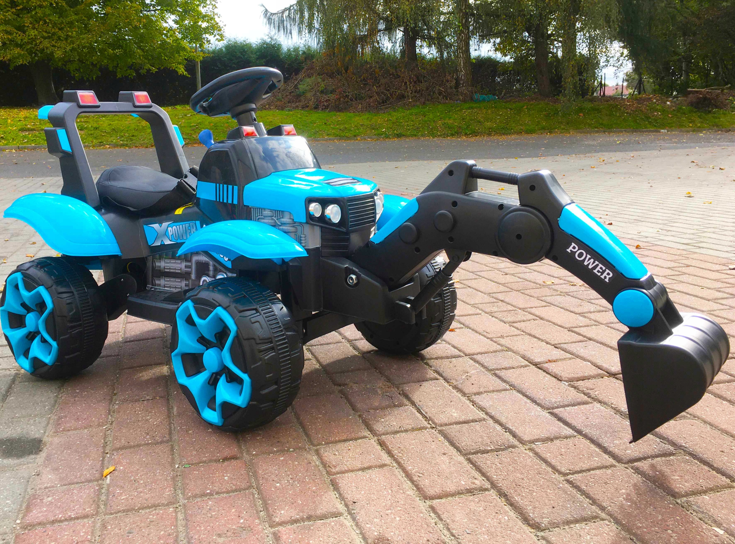 KOPARKA TRAKTOR NA AKUMULATOR ŁYŻKA SKÓRA PILOT Prędkość maksymalna 5 km/h