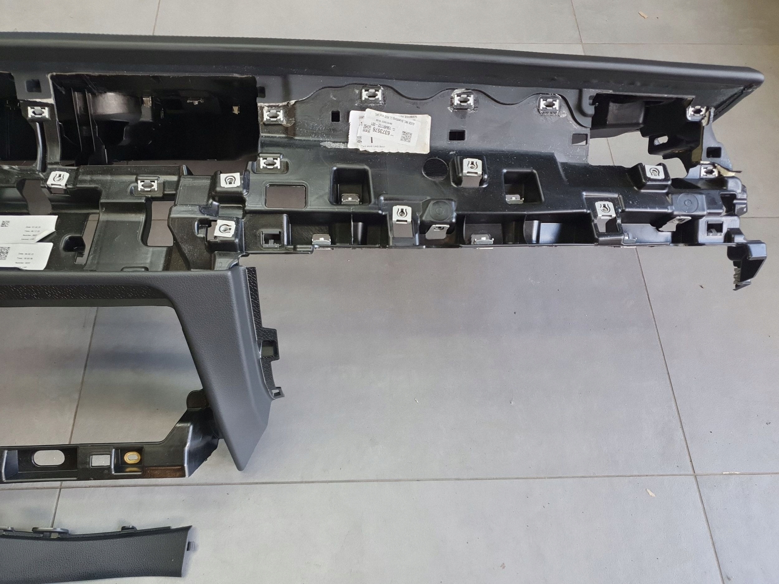 Audi Q8 dashboard instrument panel console cockpit 4M8857001S soul 33A