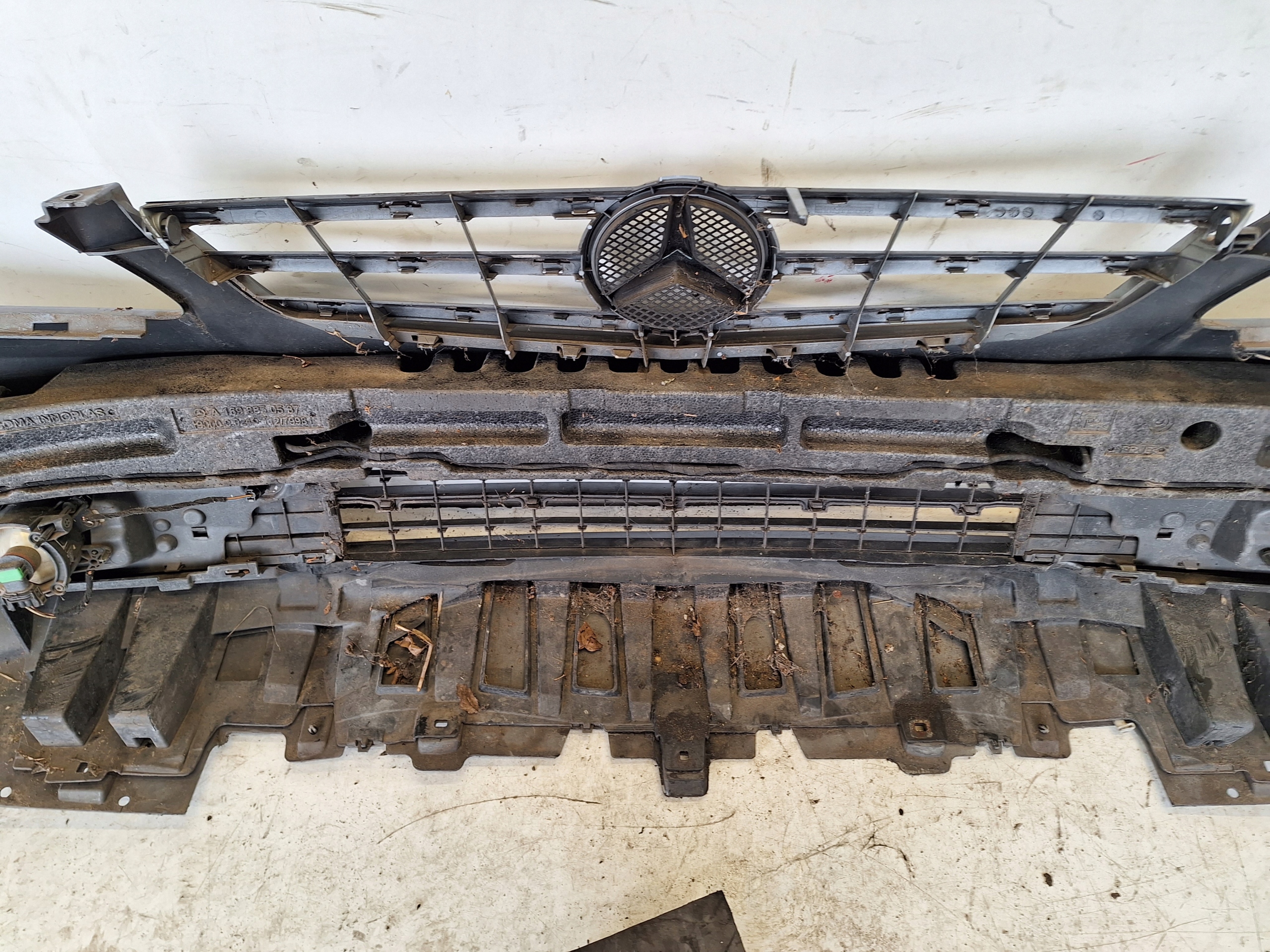 MERCEDES A-KLASA W169 LIFT 08-12 bumper + PDC