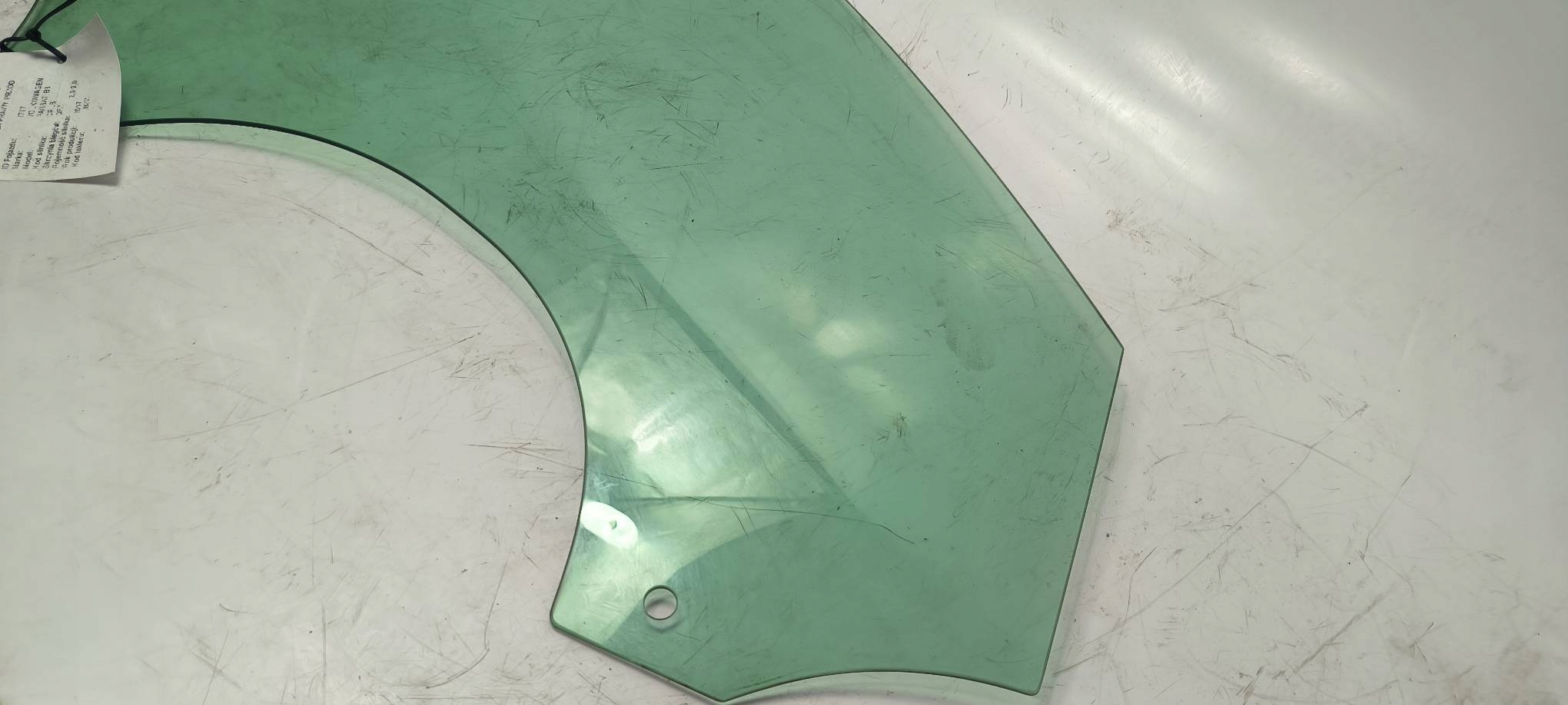 window right front VOLKSWAGEN PASSAT B8