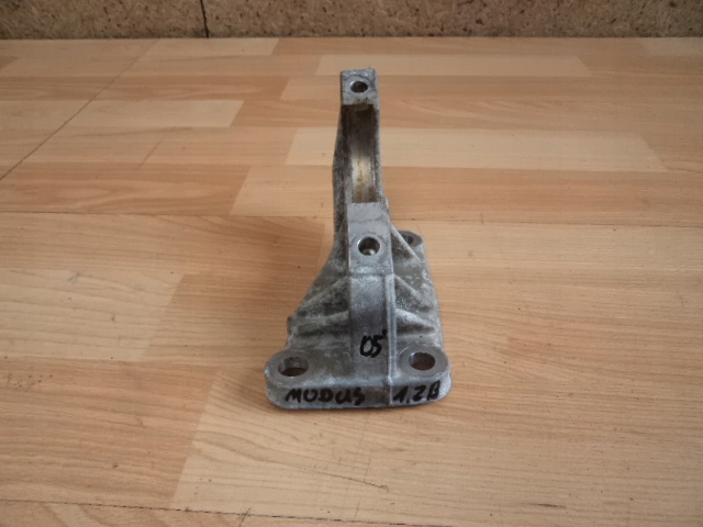 лапа Держатель крепление renault MODUS 1.2