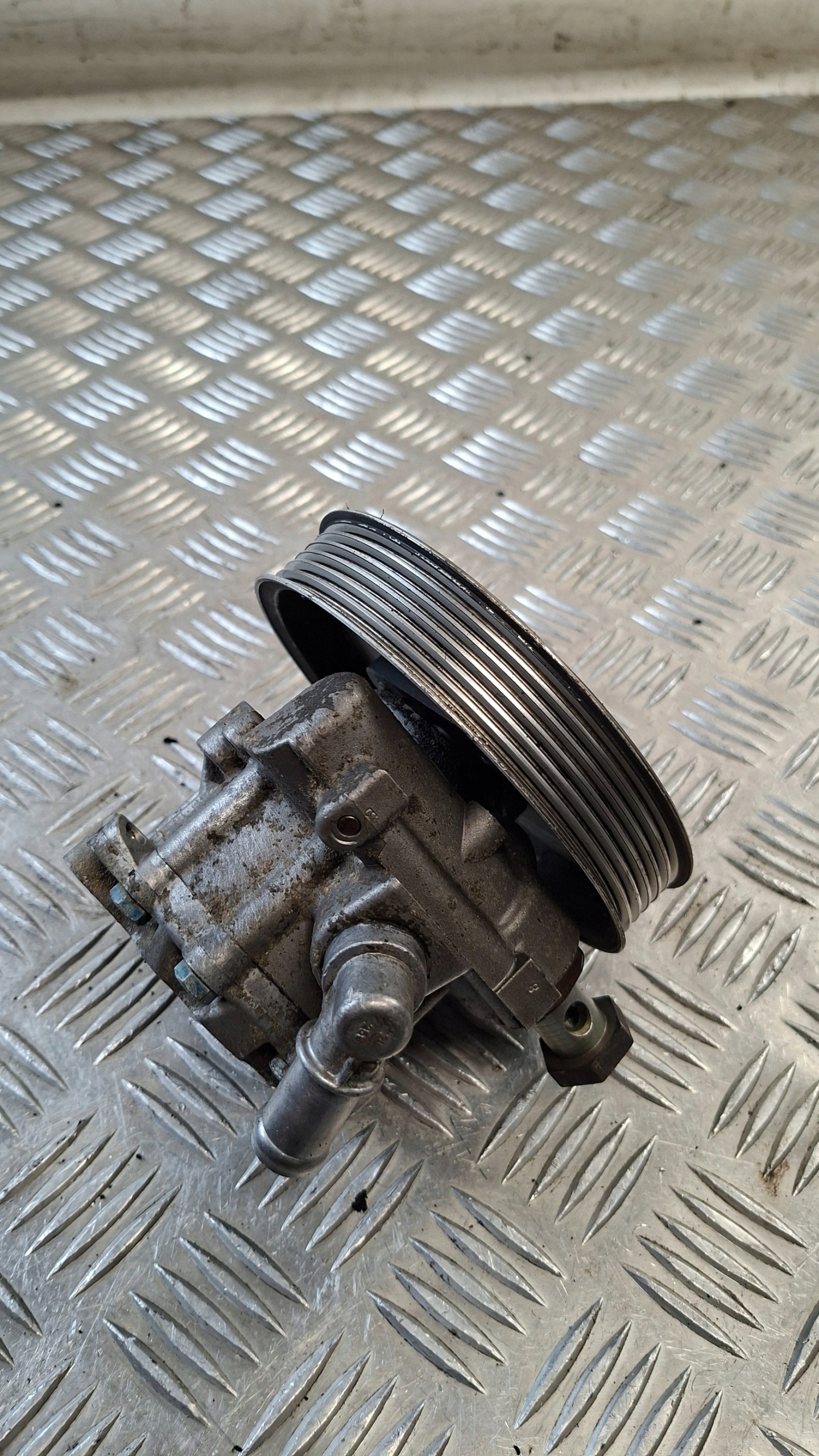 servo pump VW PASSAT B5 2.5TDI