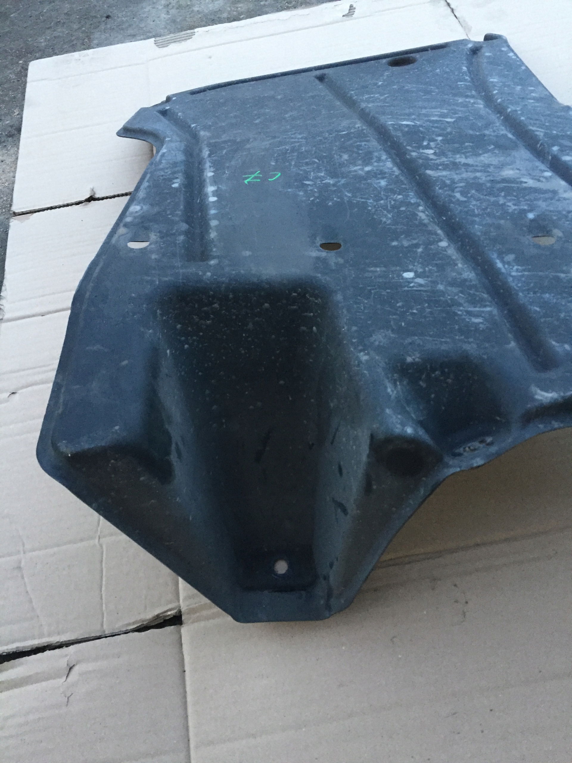 AUDI A6 C7 Blende Abdeckung abdeckung Unterfahrschutz links 4G0825219C
