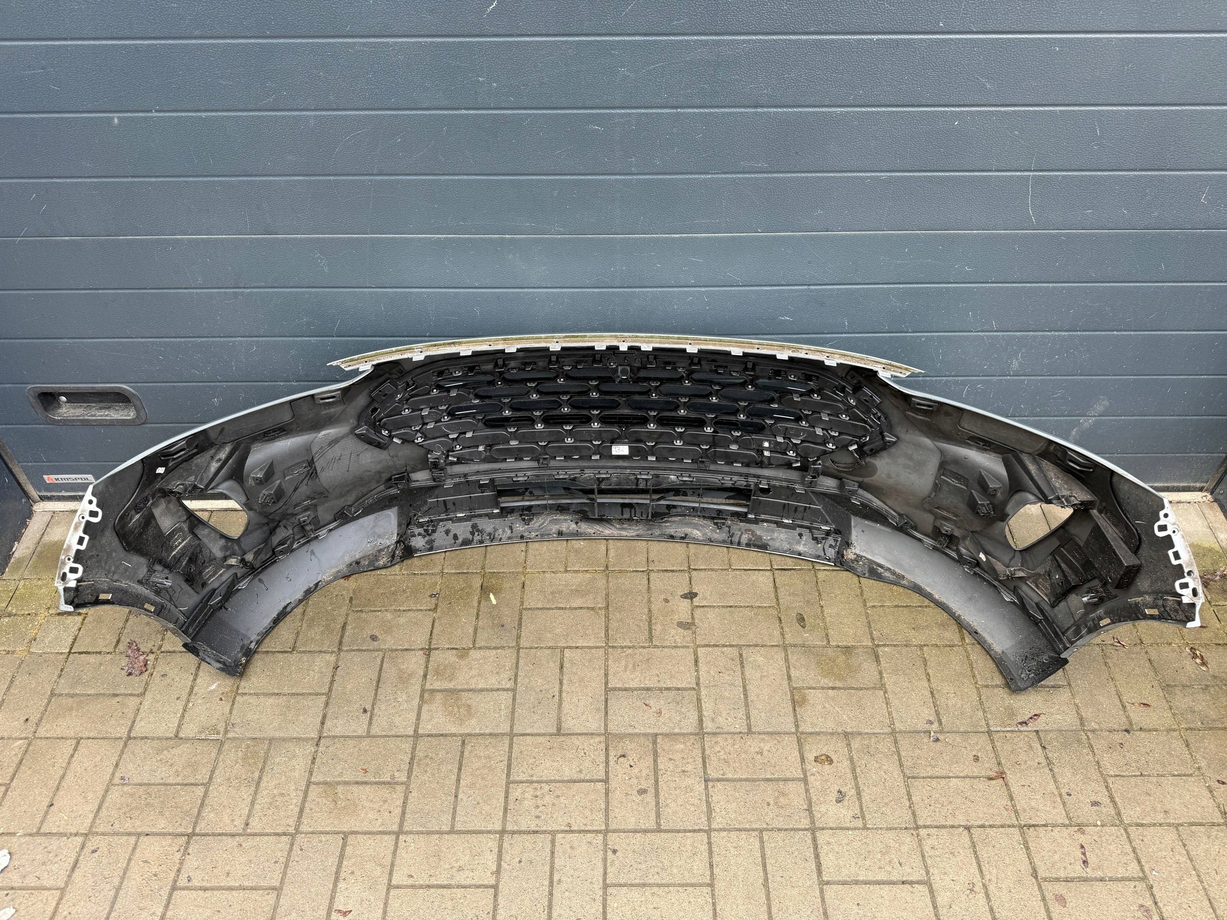 Ford Kuga 3 III 20- bumper front front BASIC
