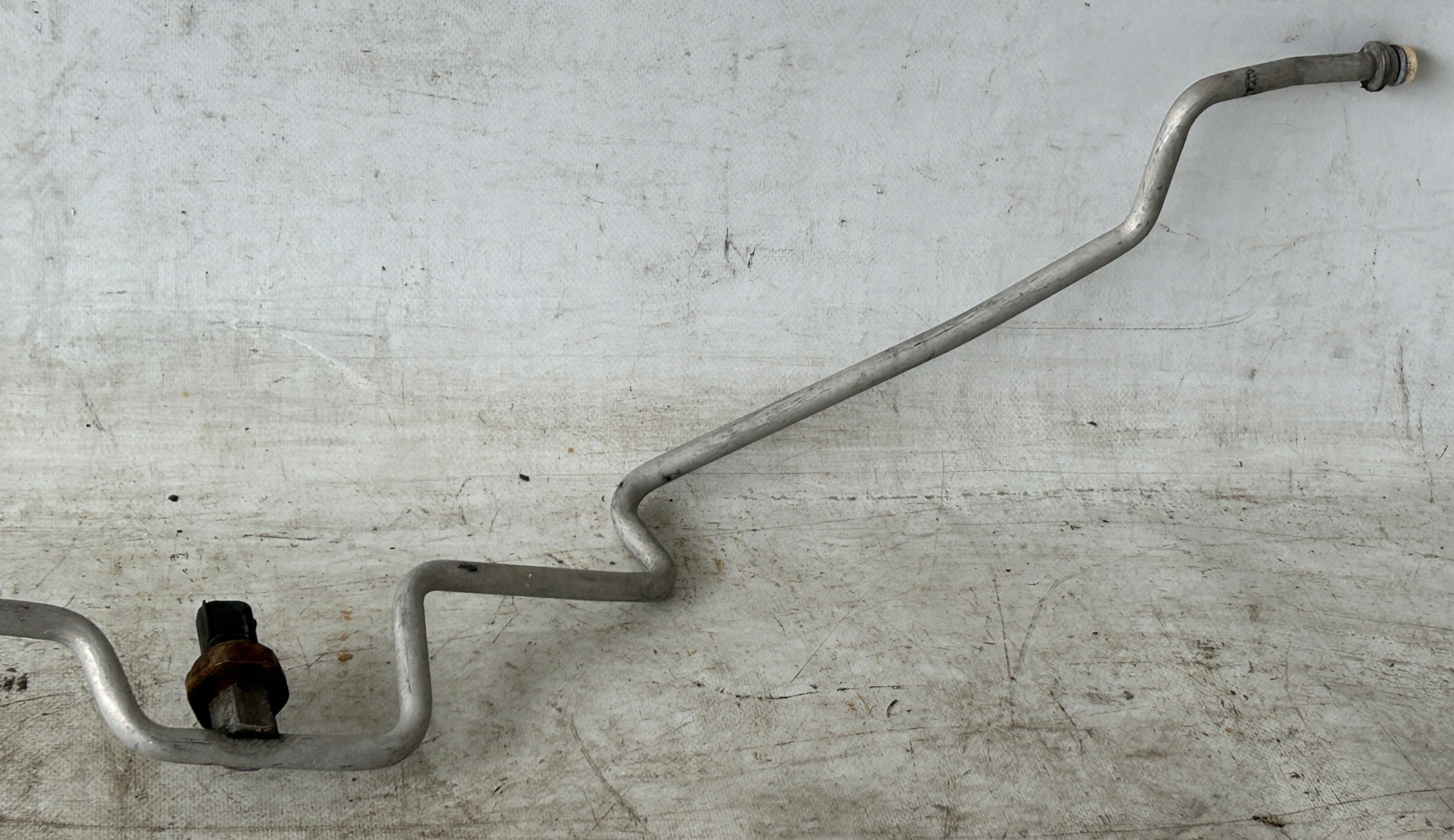 Schlauch rohr klimaanlage BMW 5 E60 E61 9184101