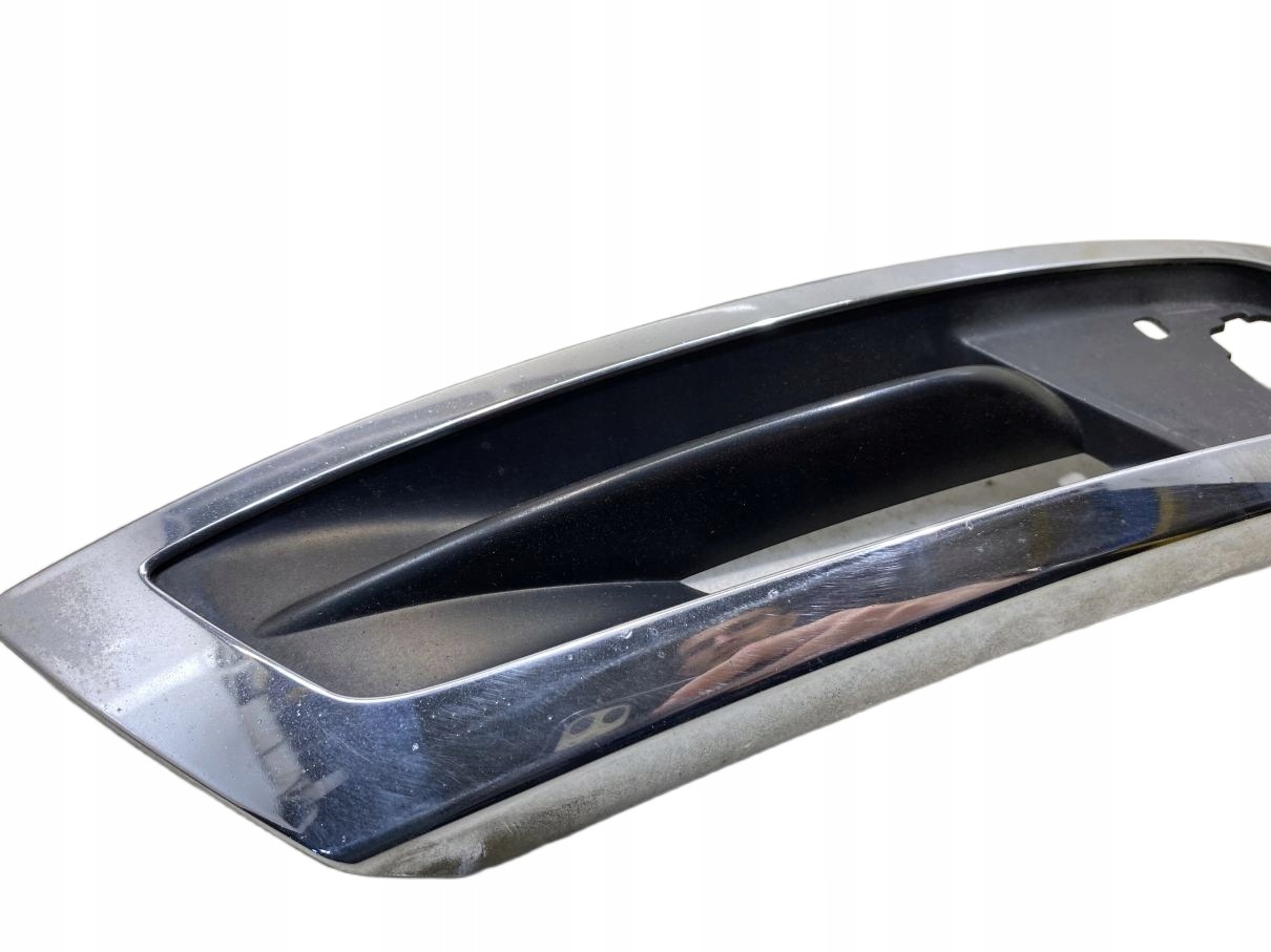 grid of a bumper right front PEUGEOT 5008 and