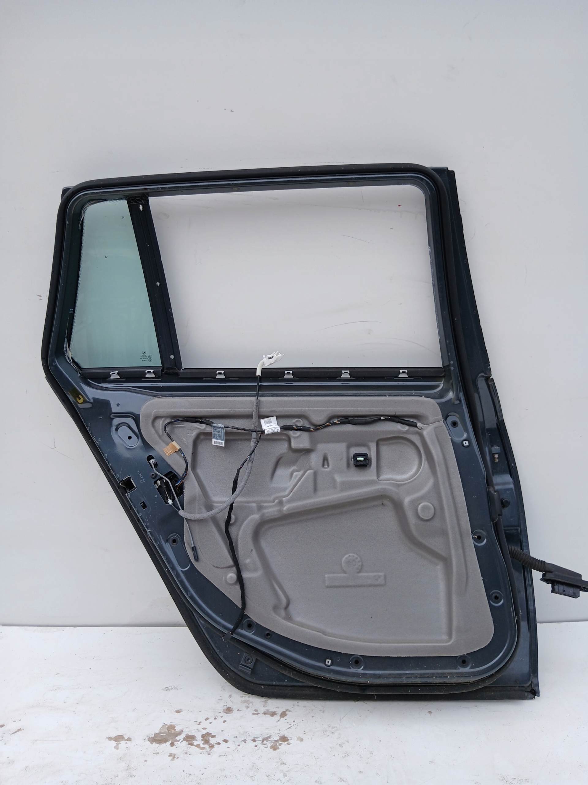 door left rear. rear part BMW E61 PLATINGRAU
