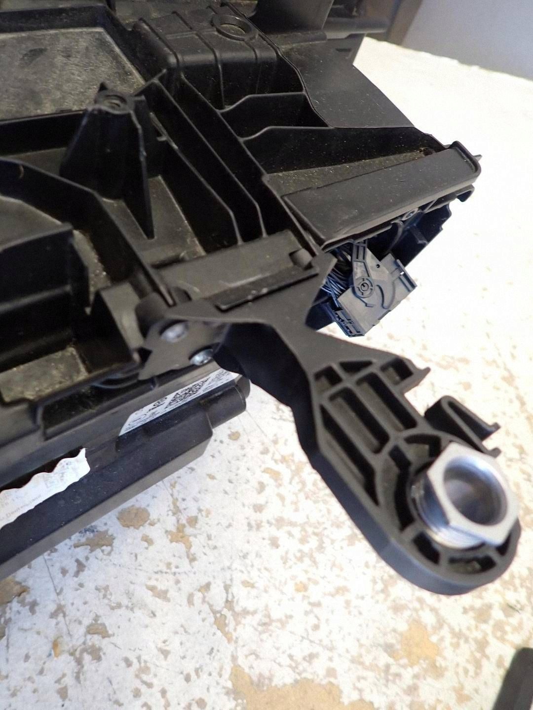 light front front right VW ID7 2023- FULL LED 14B941036B