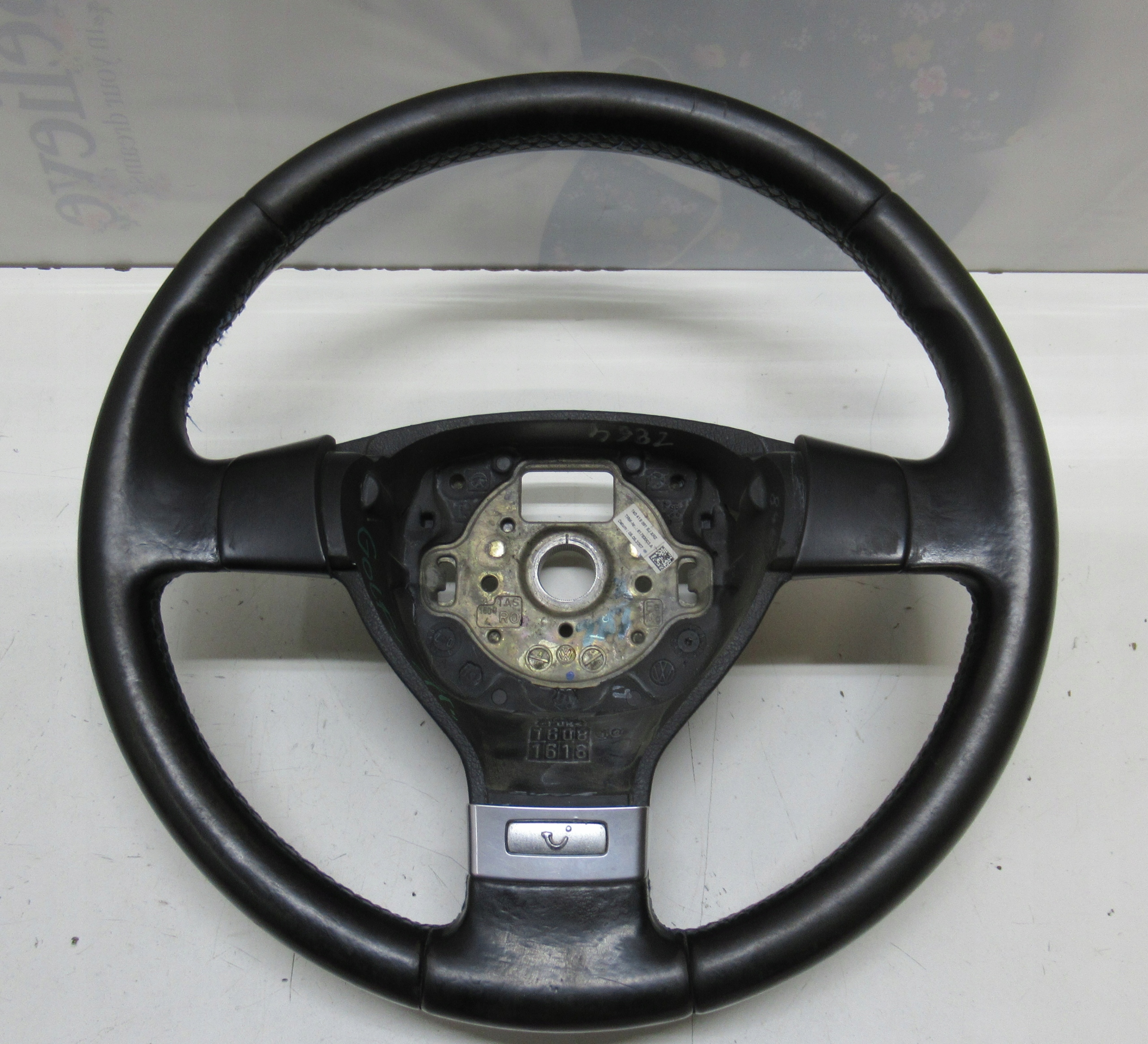 VW GOLF V plus 07R steering wheel, 1K0419091