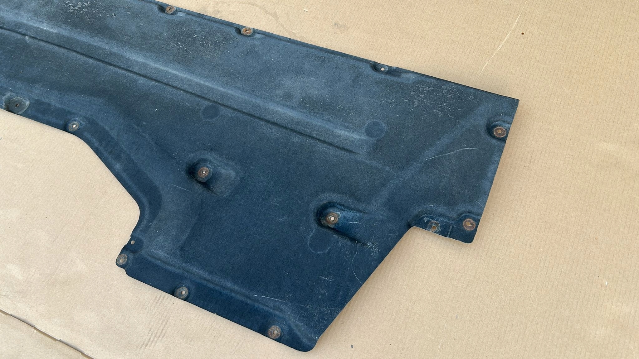 cover chassis side left BMW 7 G11