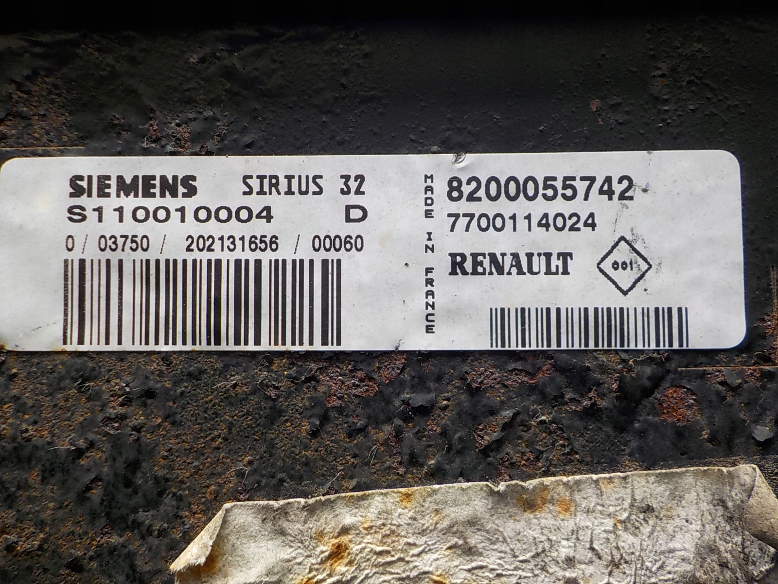 RENAULT computer Centralina S110010004D 8200055742