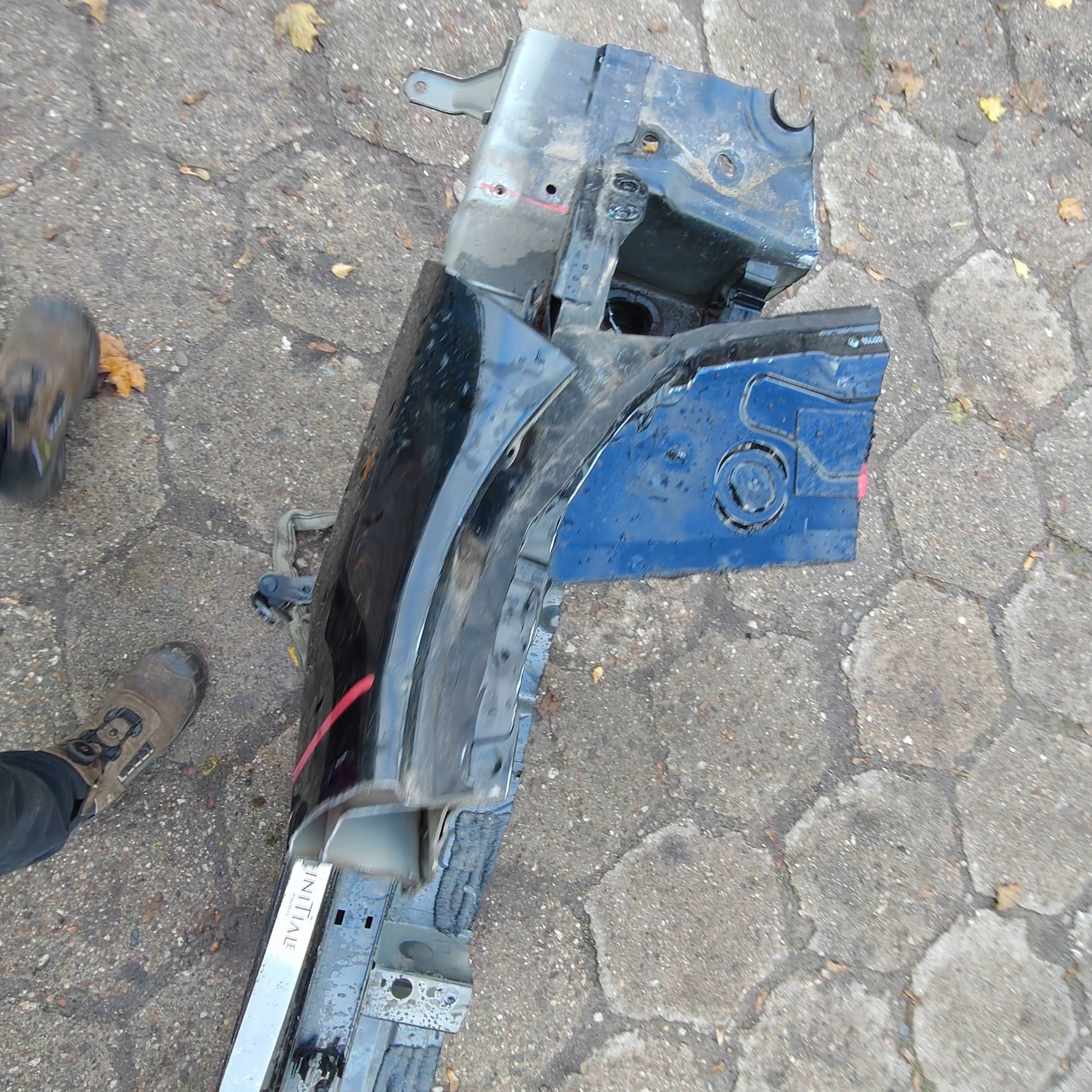 Renault Talisman 2016 left side quarter front threshold sedan