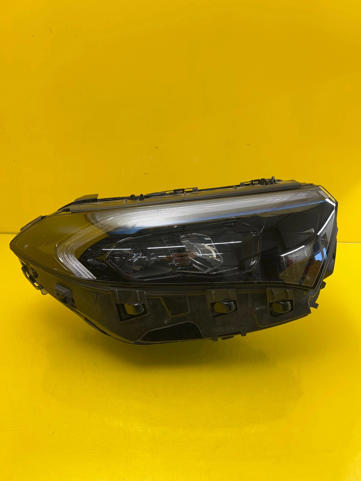 Licht rechts Mercedes EQB EQA W243 Full Led A2439069000